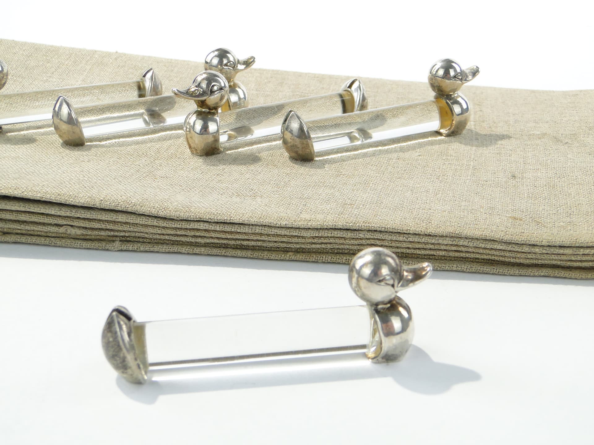 Set of table card holders, figural, transparent crystal, silver metal, France, 1950s - 346747