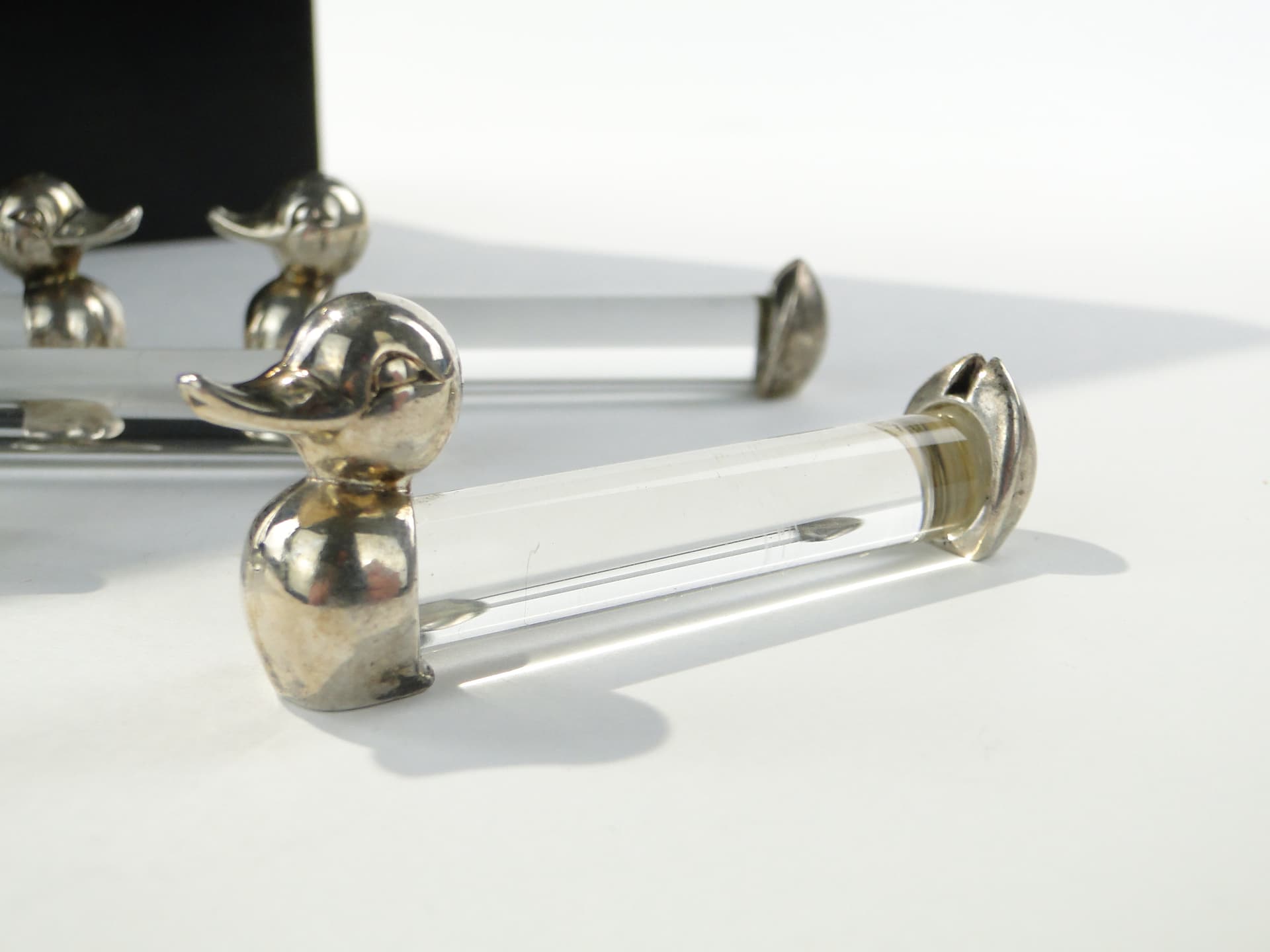 Set of table card holders, figural, transparent crystal, silver metal, France, 1950s - 346741