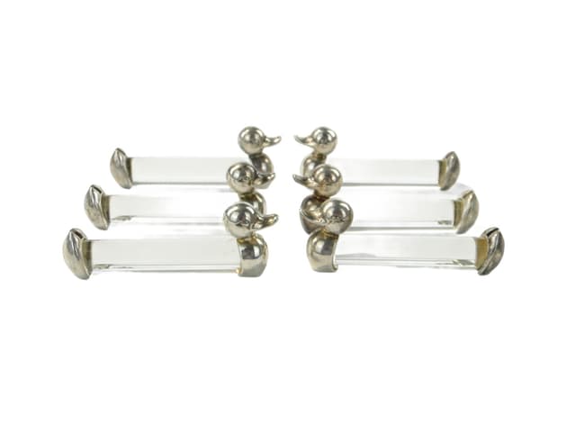 Set of table card holders, figural, transparent crystal, silver metal, France, 1950s - DIMENSION