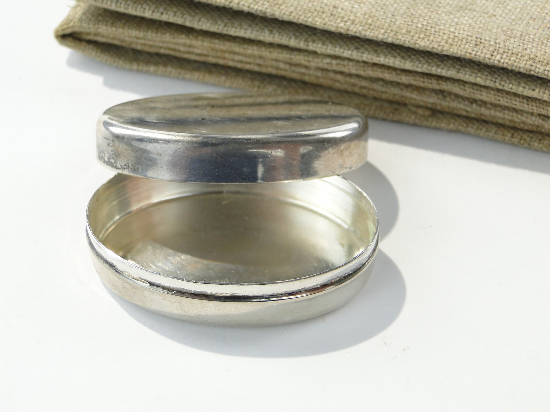 Elliptical pillbox, silver, Italy, 1970s - 346823
