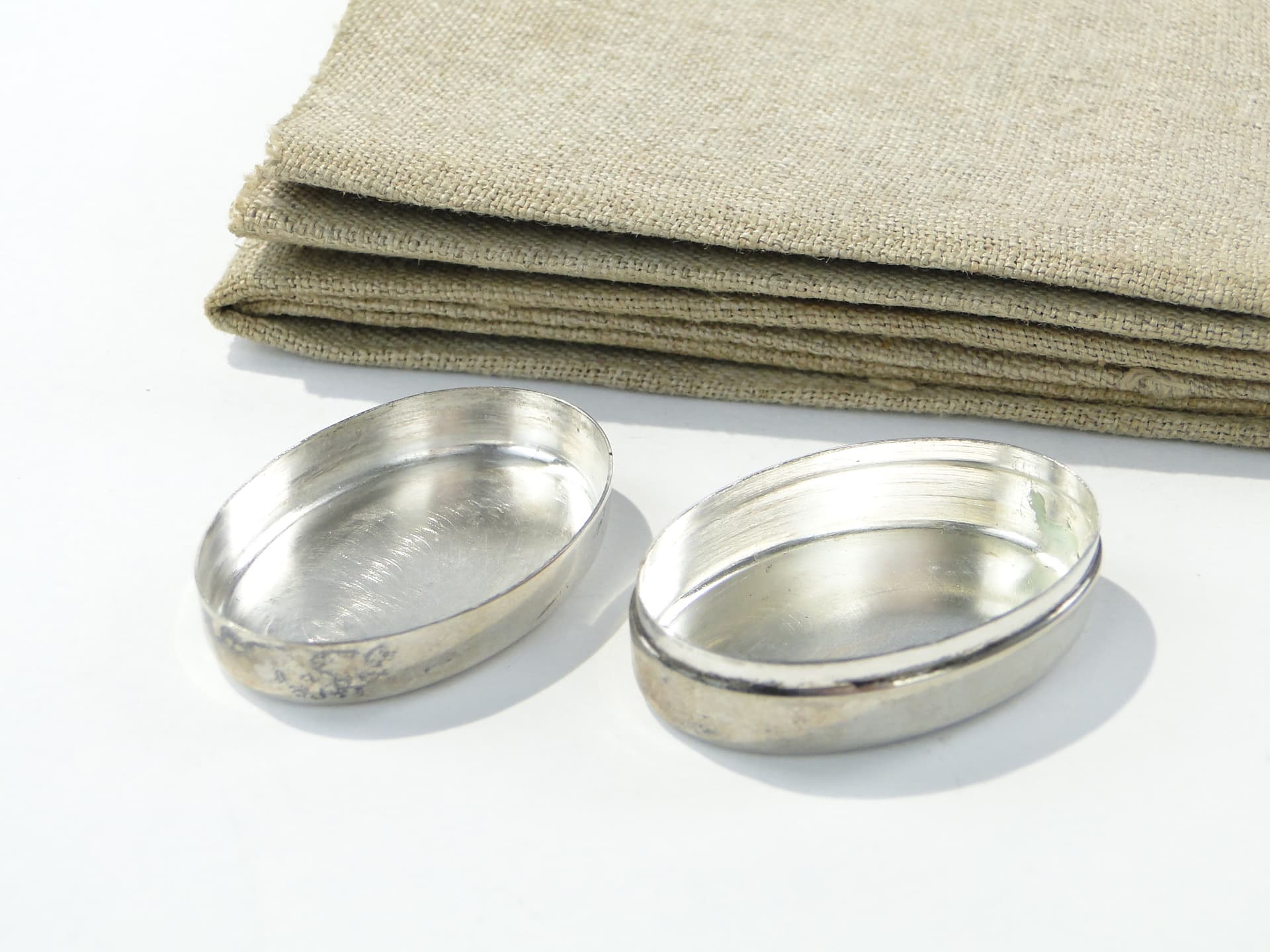 Elliptical pillbox, silver, Italy, 1970s - 346825