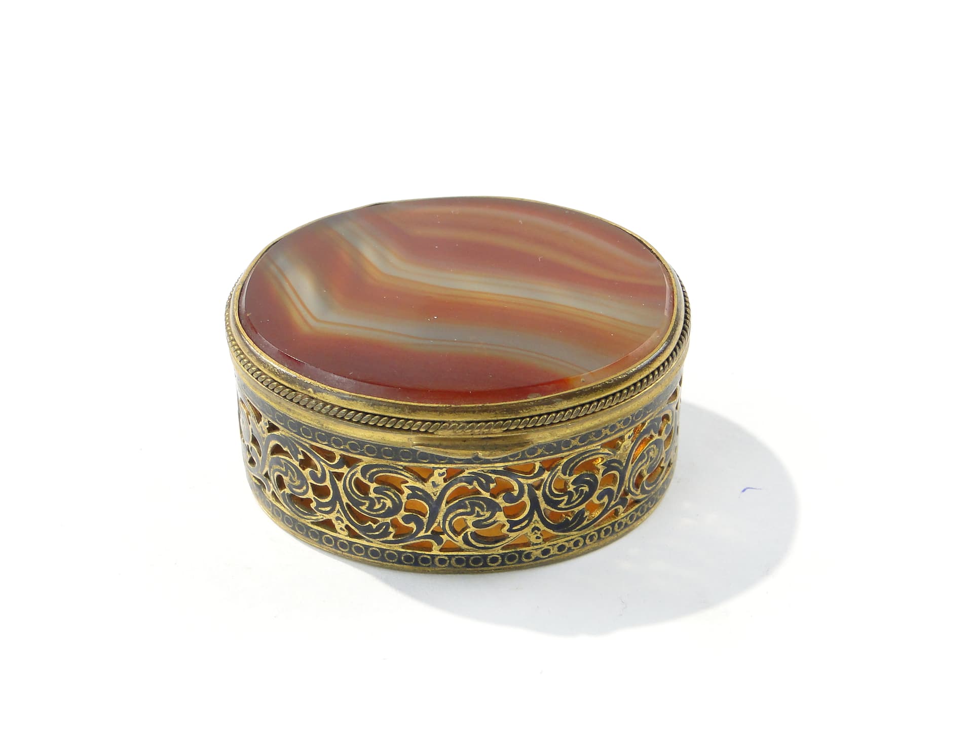 Filigree box, onyx, gilt brass, United Kingdom, early 20th century - 346998