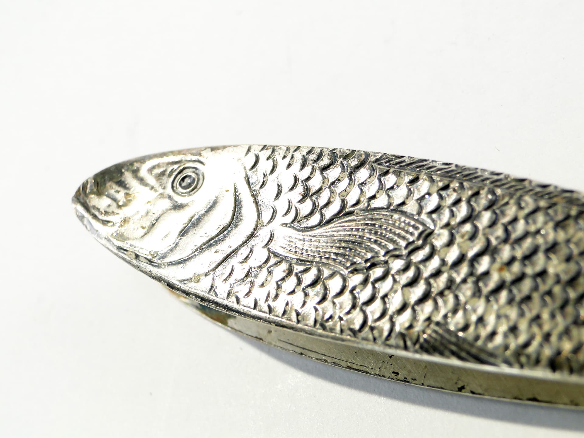 Fish Bone Tweezer, silver-plated brass, mother-of-pearl, Germany, turn of the 19th and 20th centuries - 347076