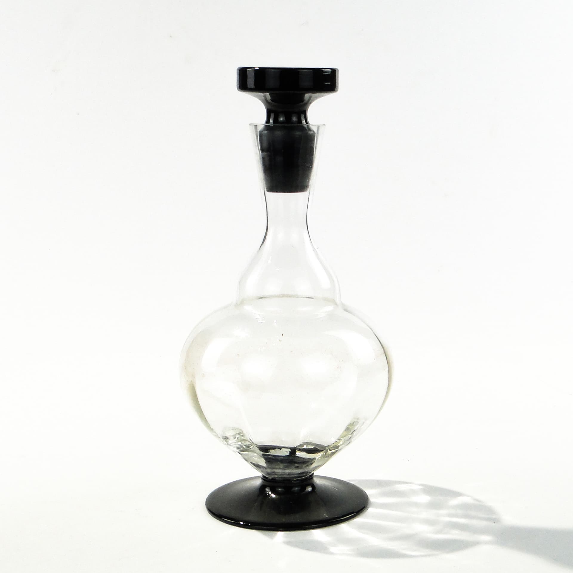 Decanter Art Deco, clear glass, black hyalite glass, Hortensja Glassworks, Poland, 1930s - 347276