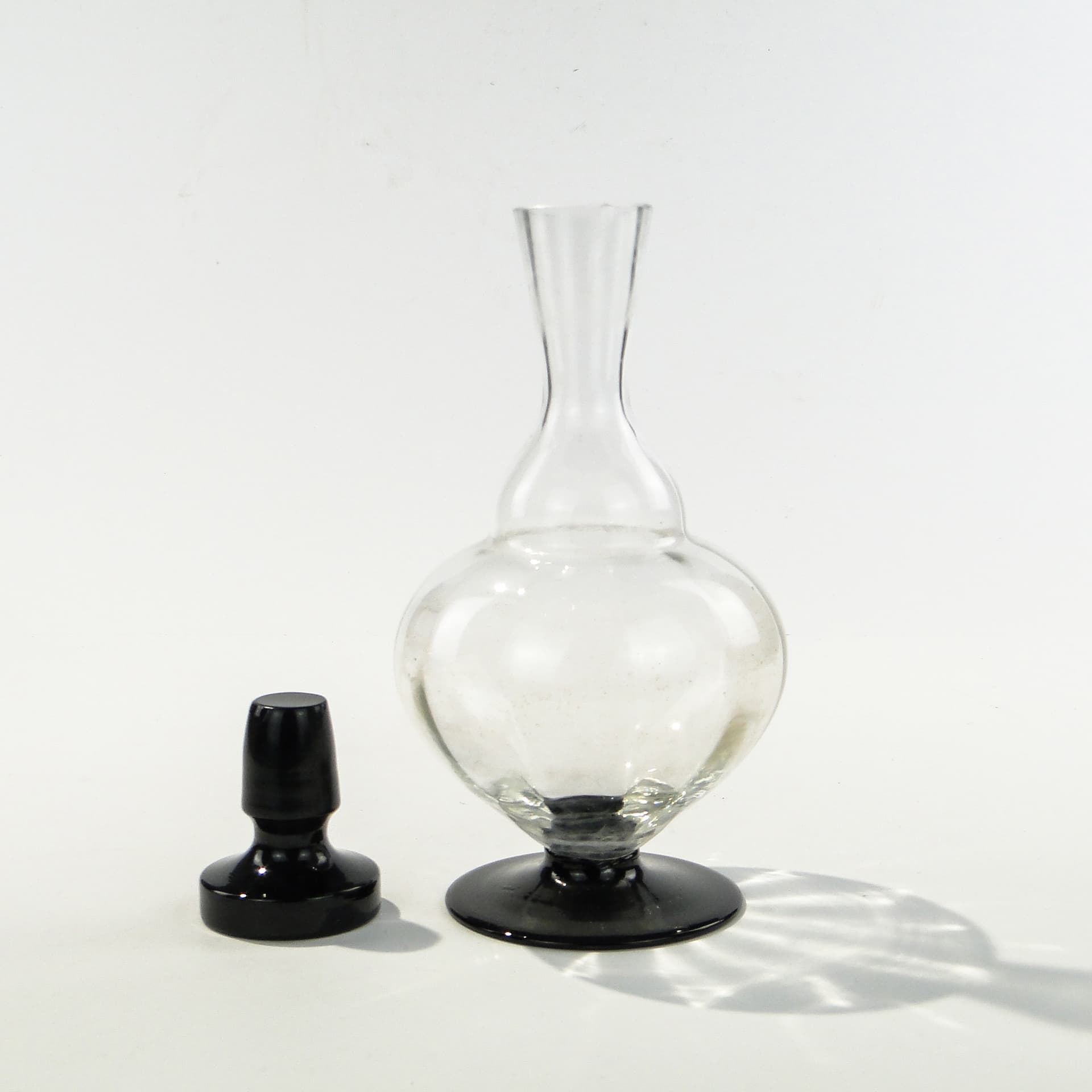 Decanter Art Deco, clear glass, black hyalite glass, Hortensja Glassworks, Poland, 1930s - 347273