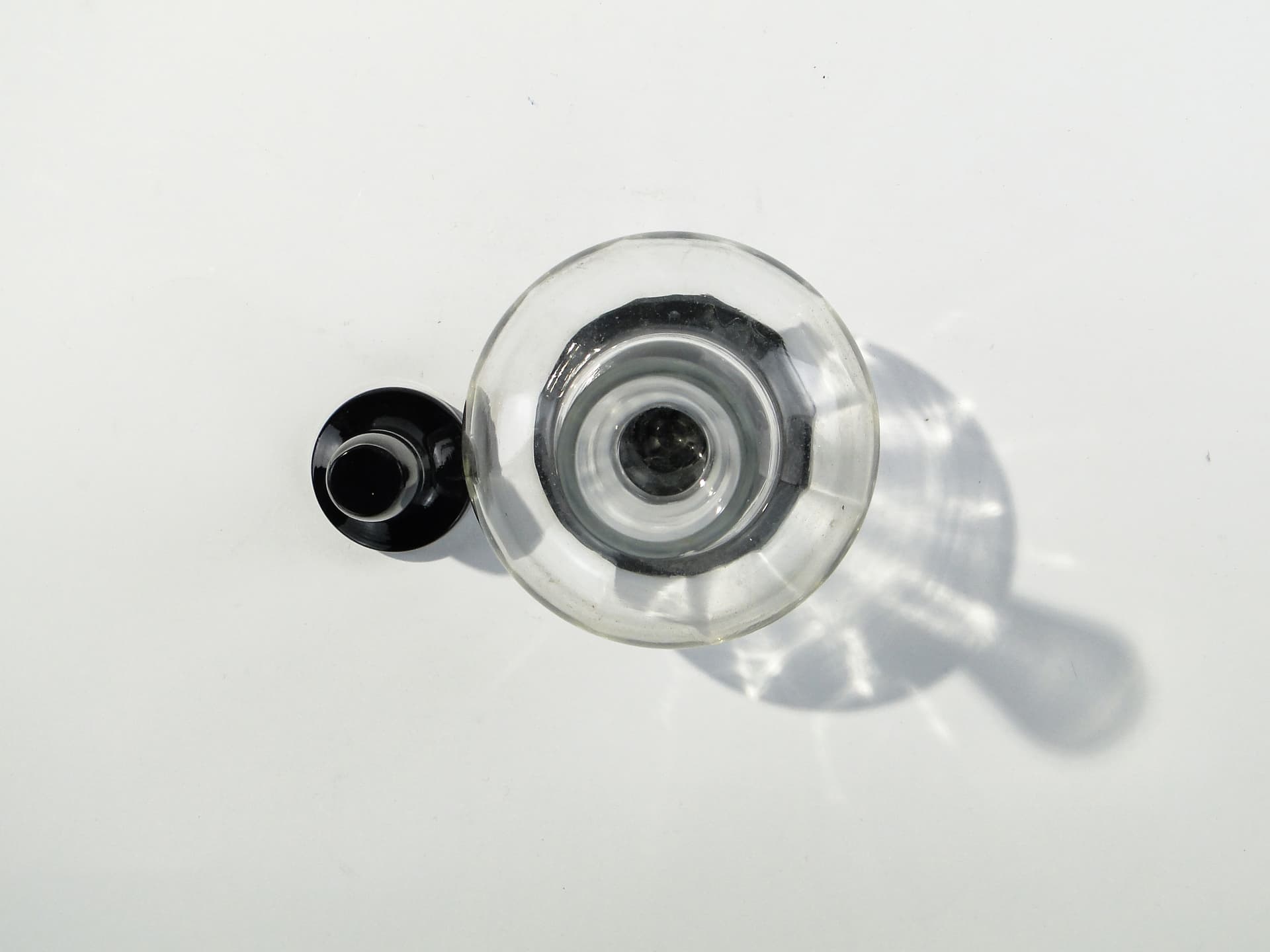 Decanter Art Deco, clear glass, black hyalite glass, Hortensja Glassworks, Poland, 1930s - 347274