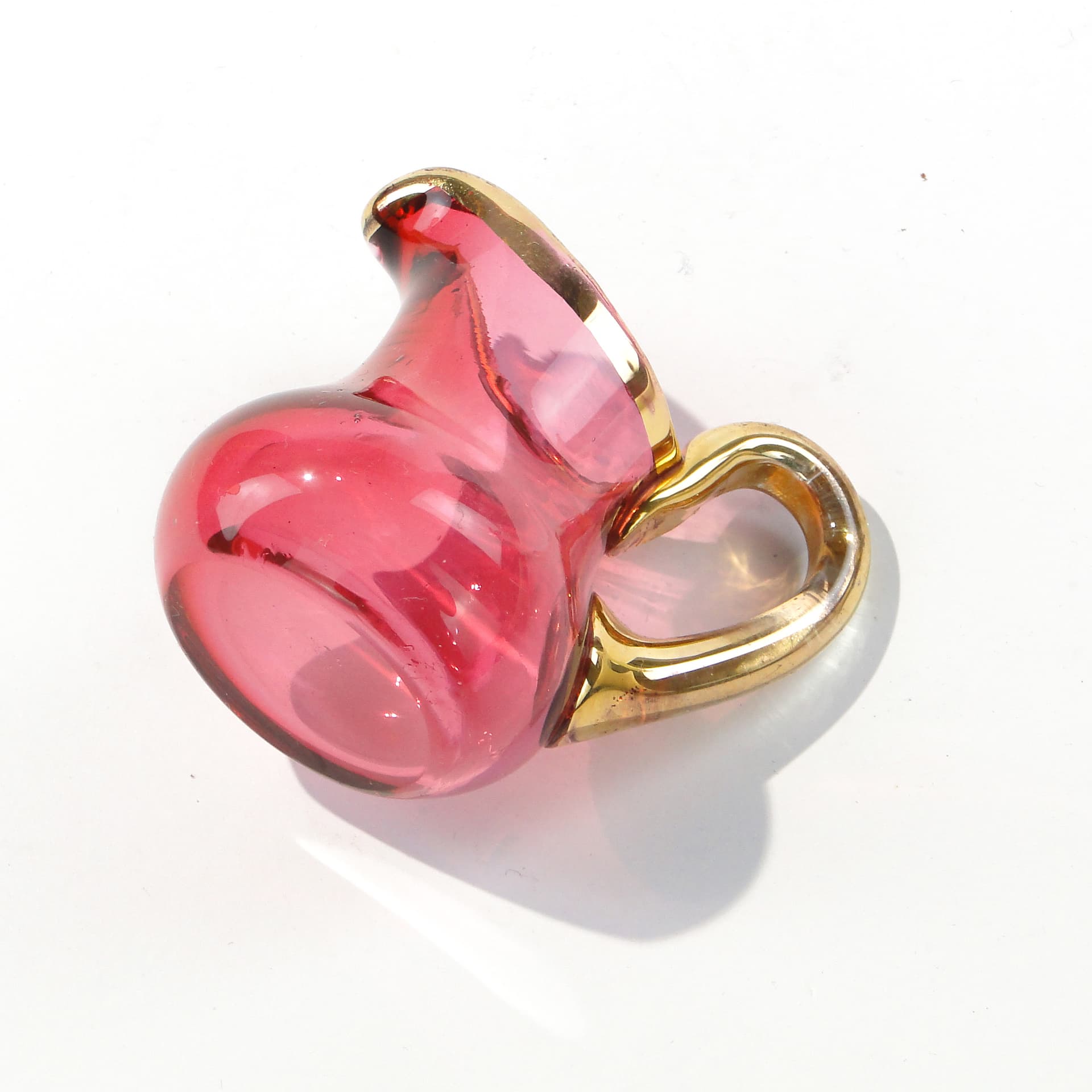 Table Jug, raspberry pink glass, gold-plated, Josephinenhütte, Germany, early 20th c. - 347306