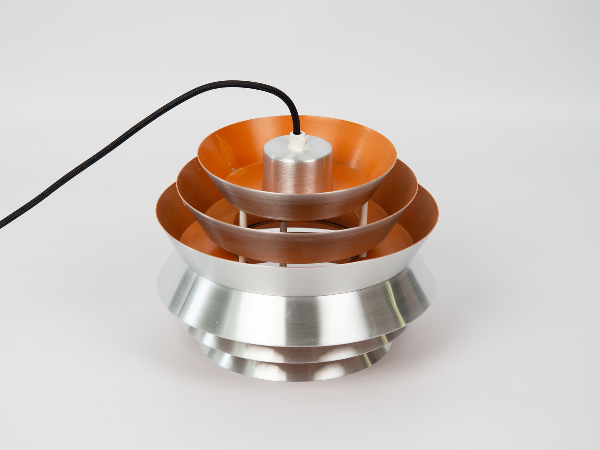 Lampa wisząca Trava, srebrny pomarańczowy, metal, proj. C. Thore, Granhaga Metallindustri, Szwecja, lata 60. - 347346