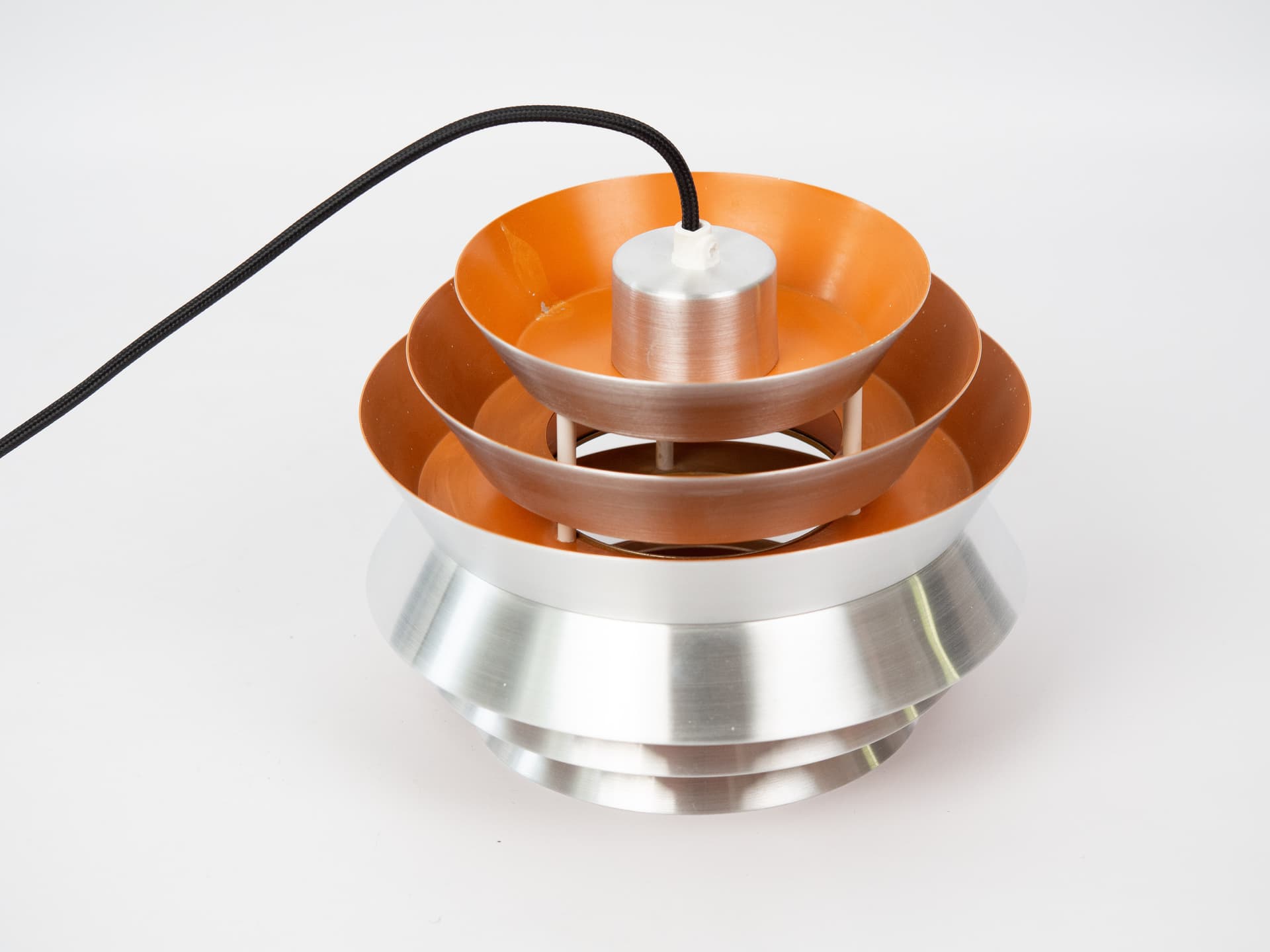 Lampa wisząca Trava, srebrny pomarańczowy, metal, proj. C. Thore, Granhaga Metallindustri, Szwecja, lata 60. - 347350