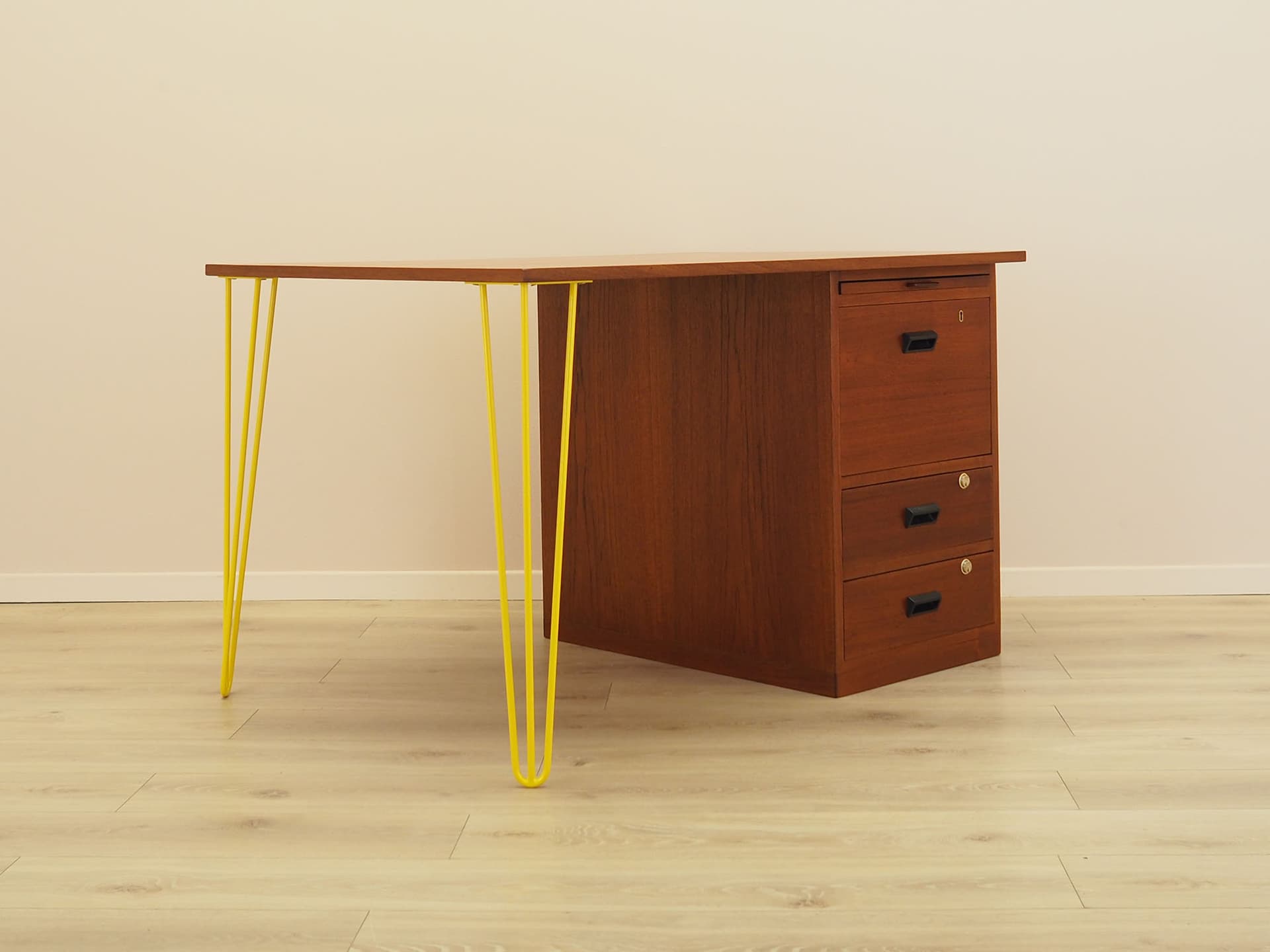 Desk, teak, yellow metal, Bornholm Møbelfabrik, Denmark, 1970s. - 347671