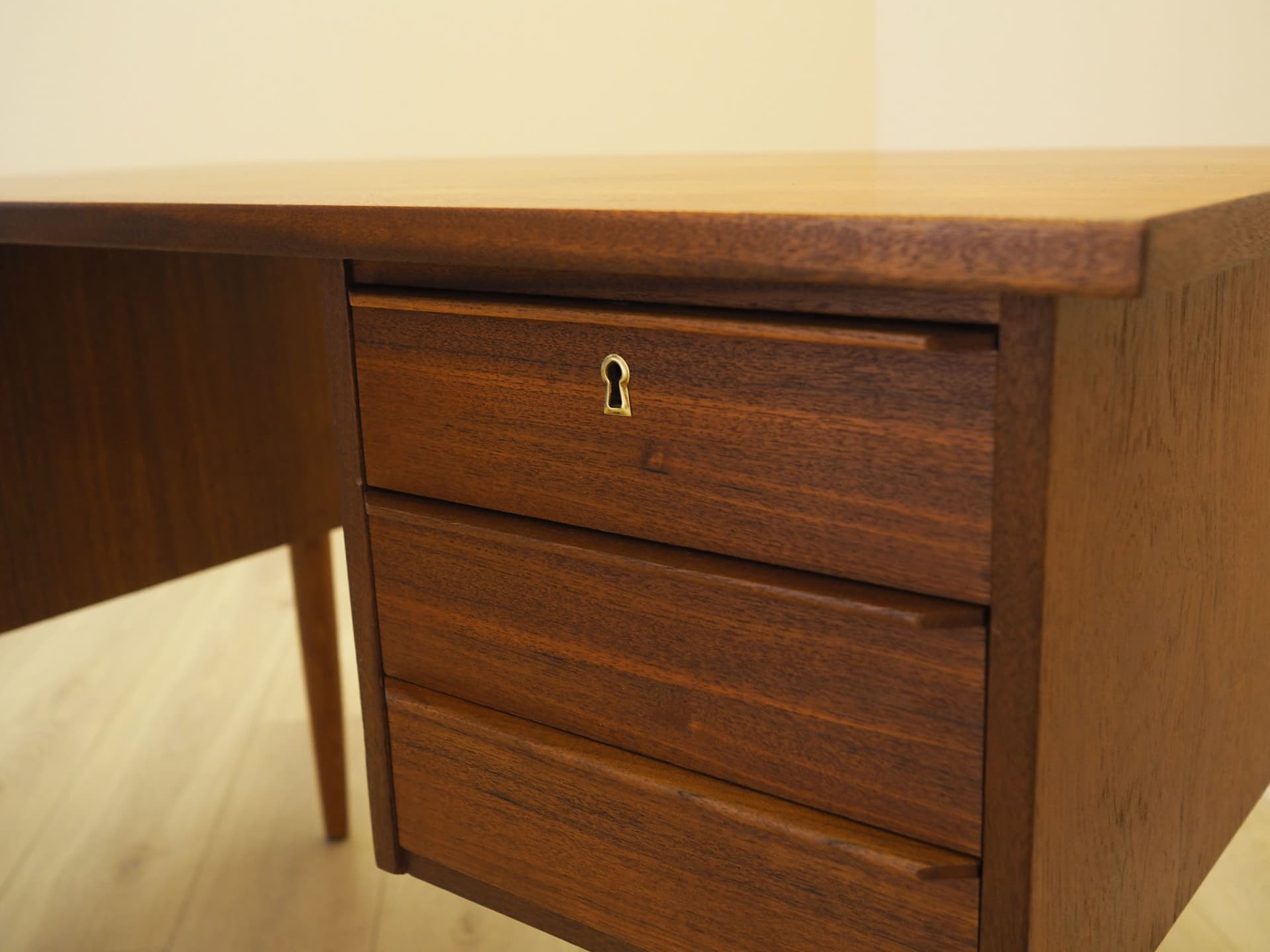 Desk, teak brown, Denmark, 1970s - 347700