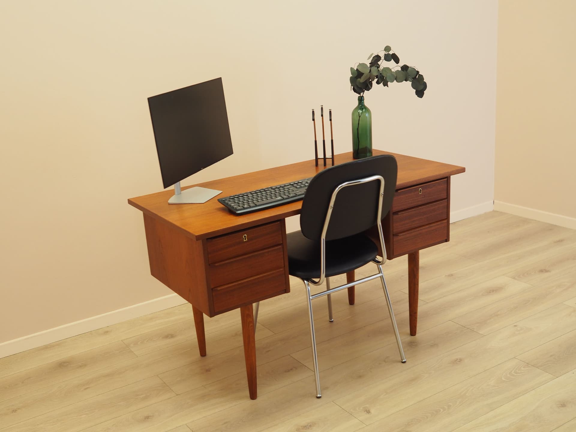 Desk, teak brown, Denmark, 1970s - 347692