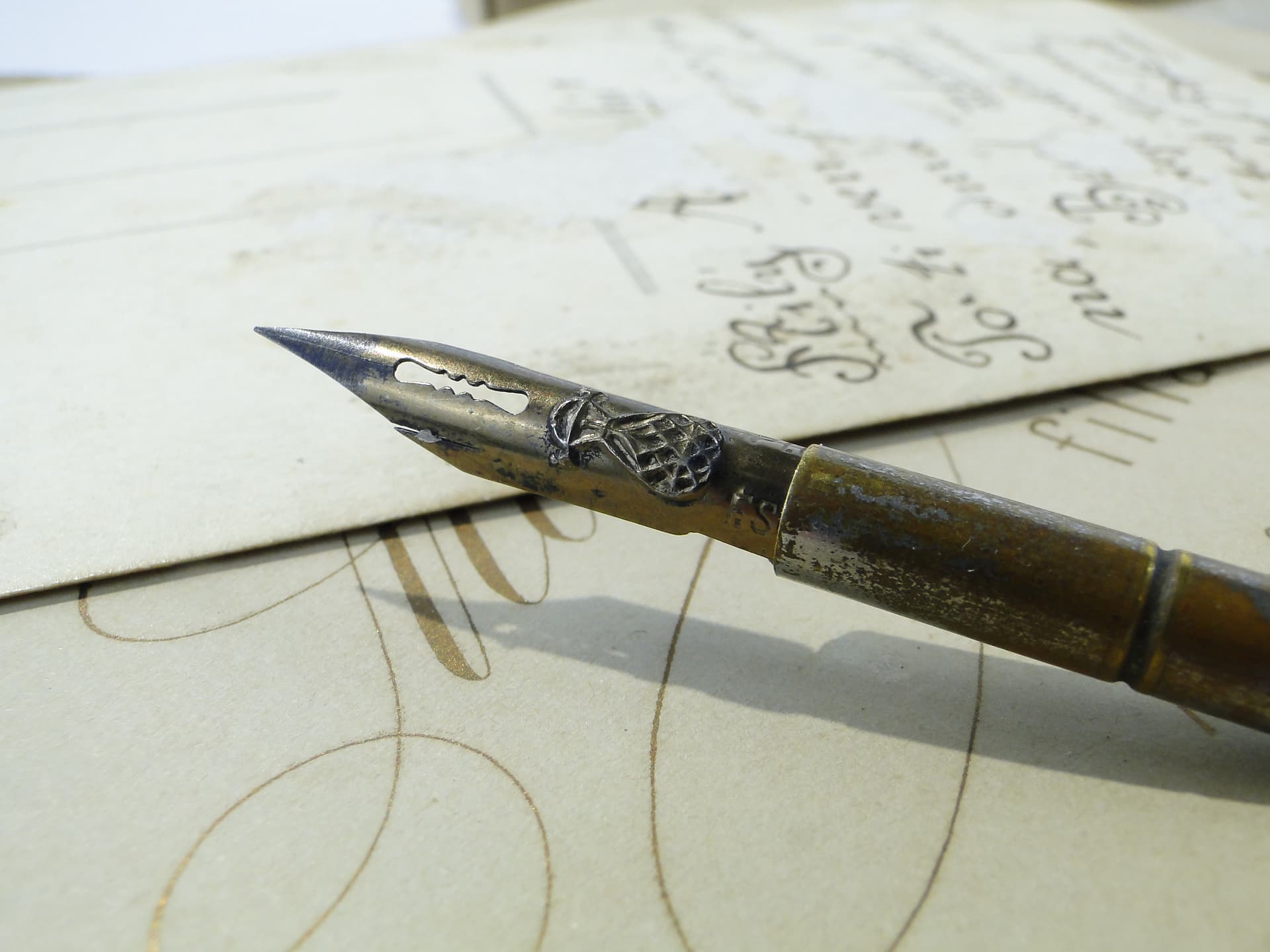 Calligraphy pen, carved beige bone, silver brass, Art Nouveau, early 20th c. - 347751