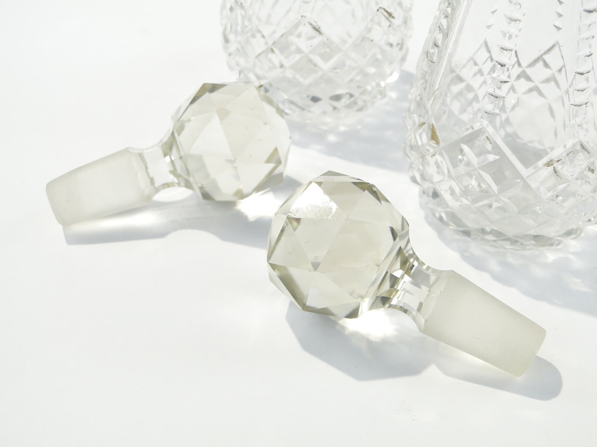 pair of decanters Art Deco, transparent crystal, Europe, early 20th c. - 347860