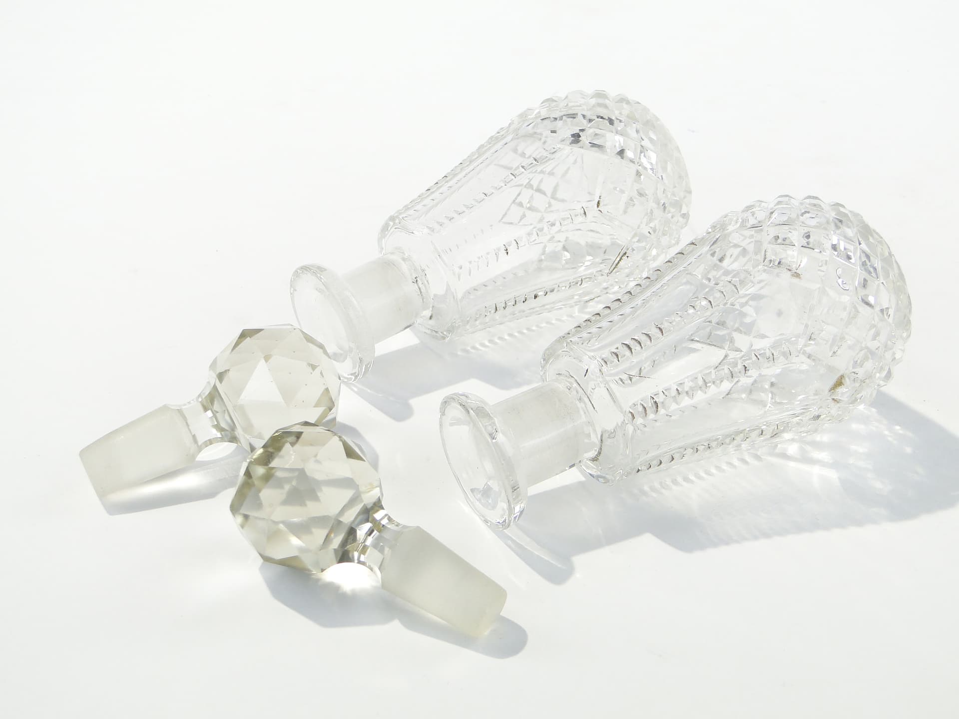 pair of decanters Art Deco, transparent crystal, Europe, early 20th c. - 347862