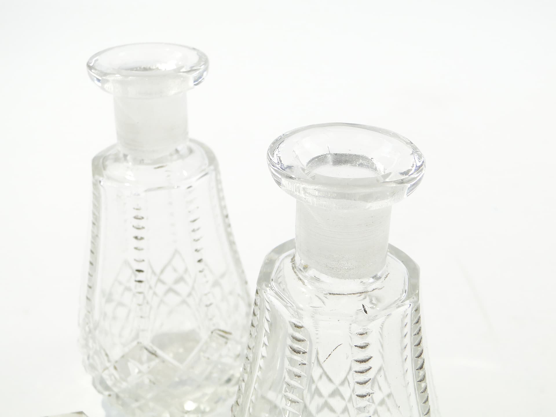 pair of decanters Art Deco, transparent crystal, Europe, early 20th c. - 347861