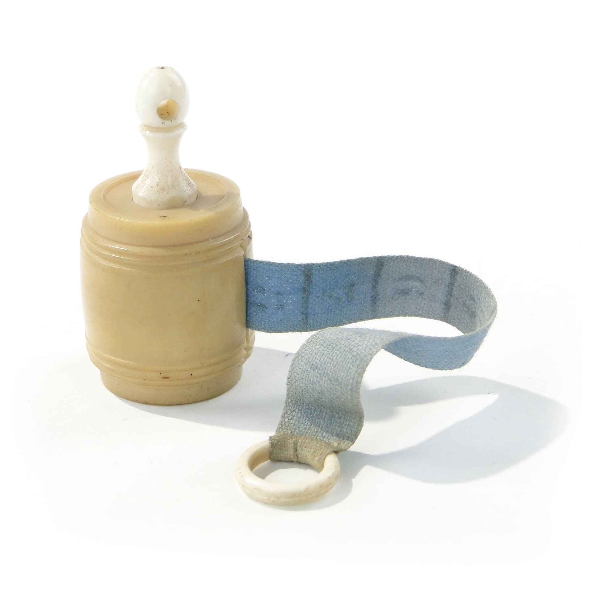 Miniature tailor's tape measure, beige white bone, France, 19th century - 347933