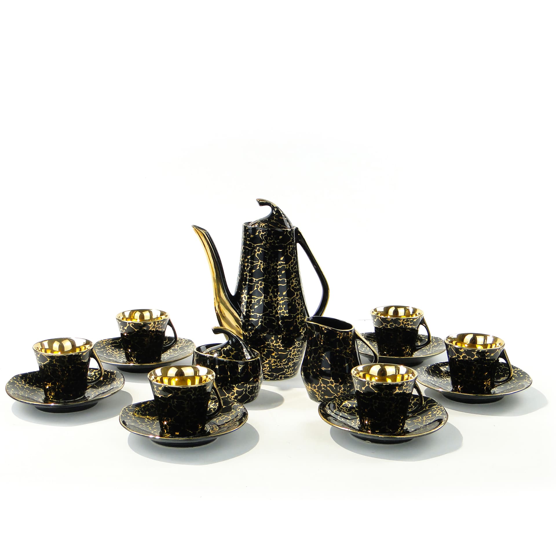 Coffee set Iza, black gold porcelain, by J. Wrzesień, Chodzież, Poland, 1960s. - 348054