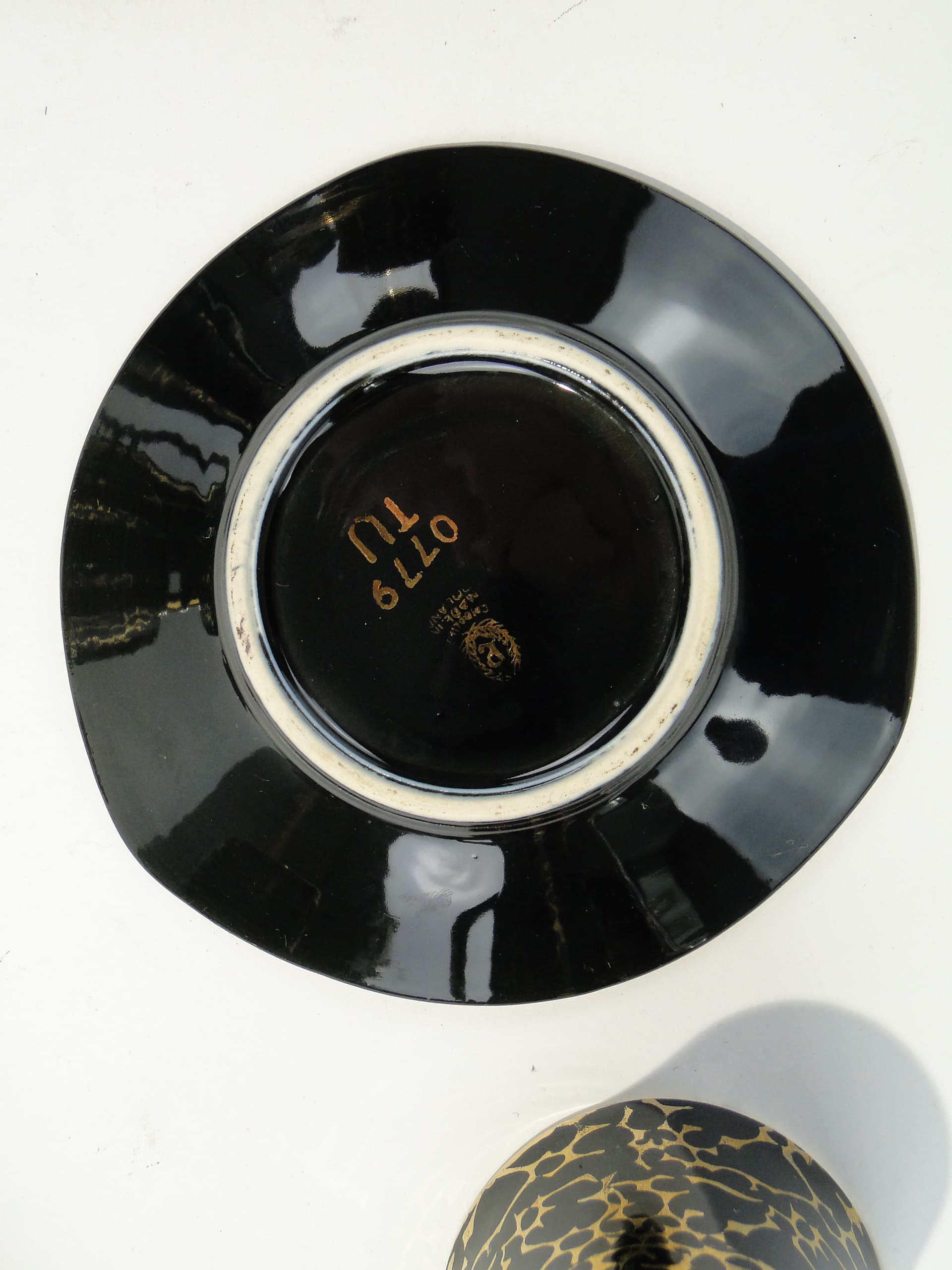 Coffee set Iza, black gold porcelain, by J. Wrzesień, Chodzież, Poland, 1960s. - 348045