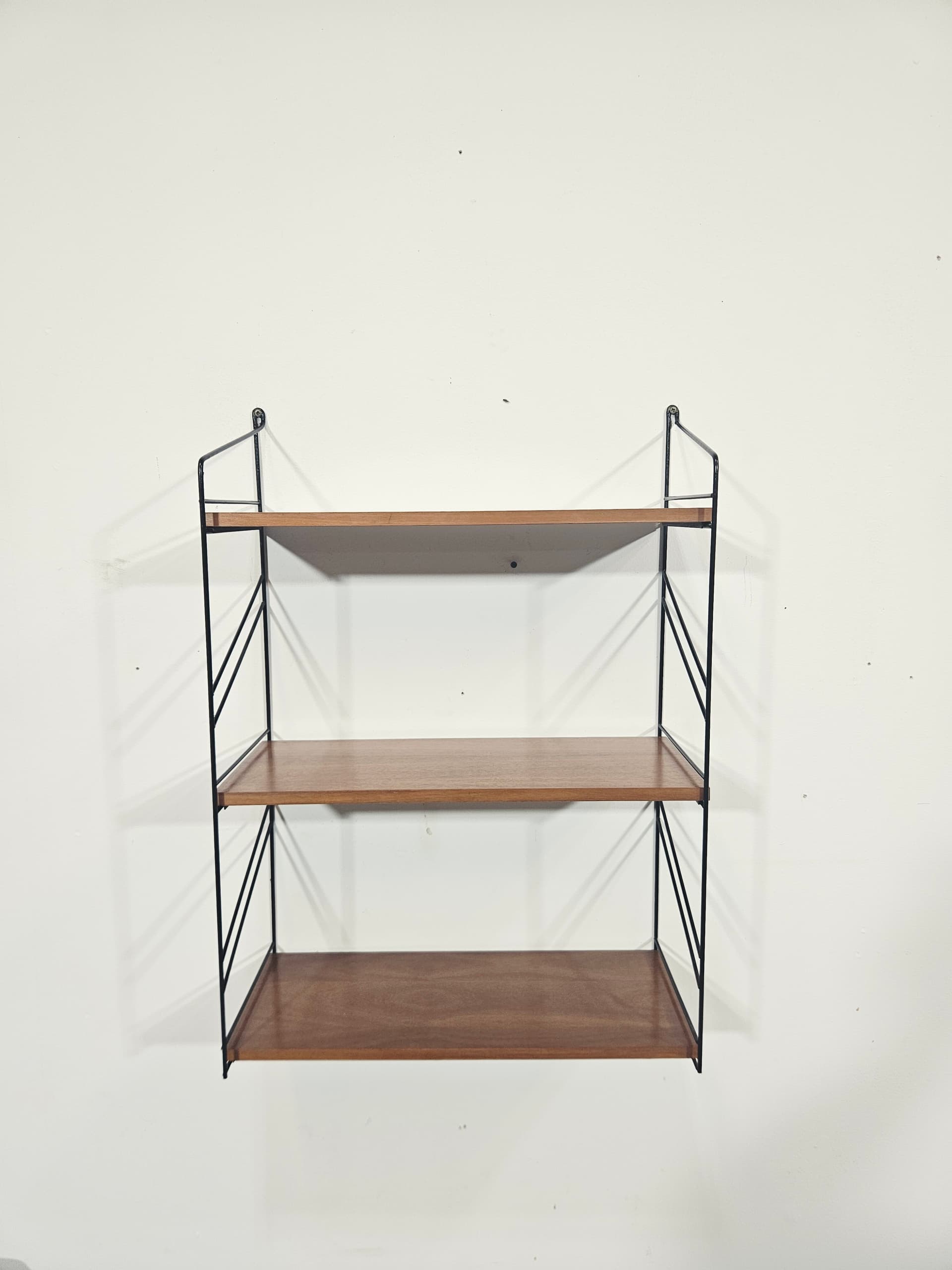 Wall shelf String, brown, wood, black metal, by N. Strinning - 348085
