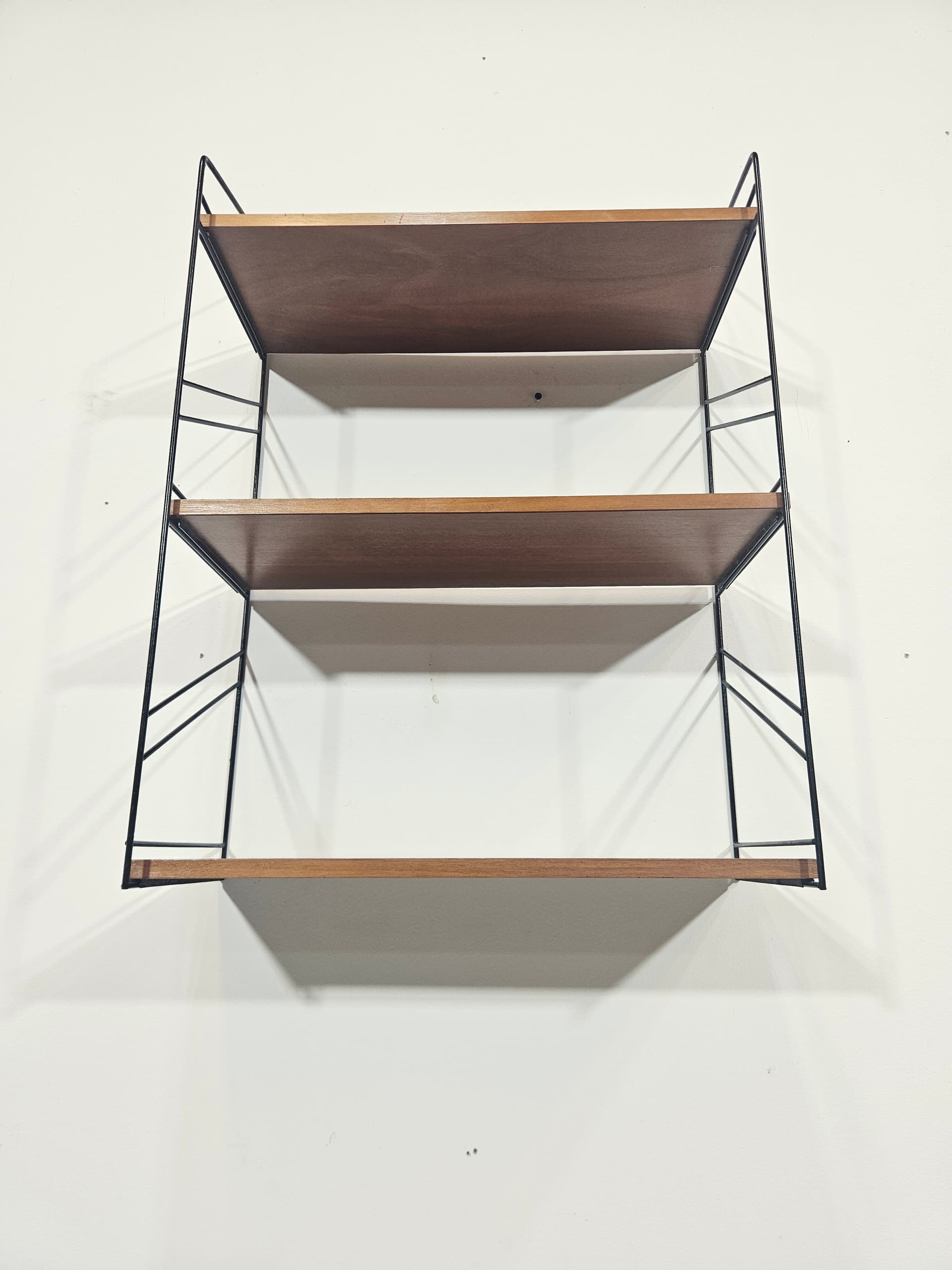 Wall shelf String, brown, wood, black metal, by N. Strinning - 348093
