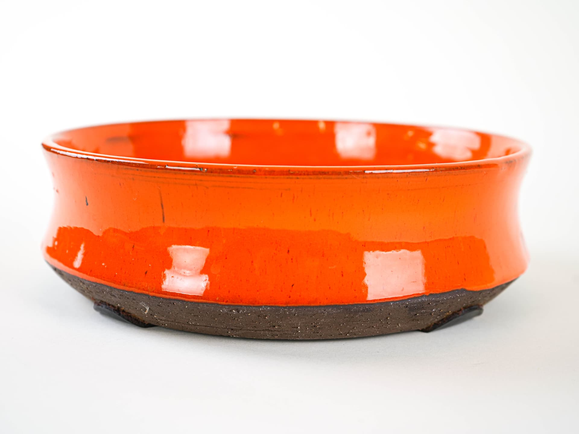 Bowl, orange, ceramics, Denmark, 1960s. - 348923