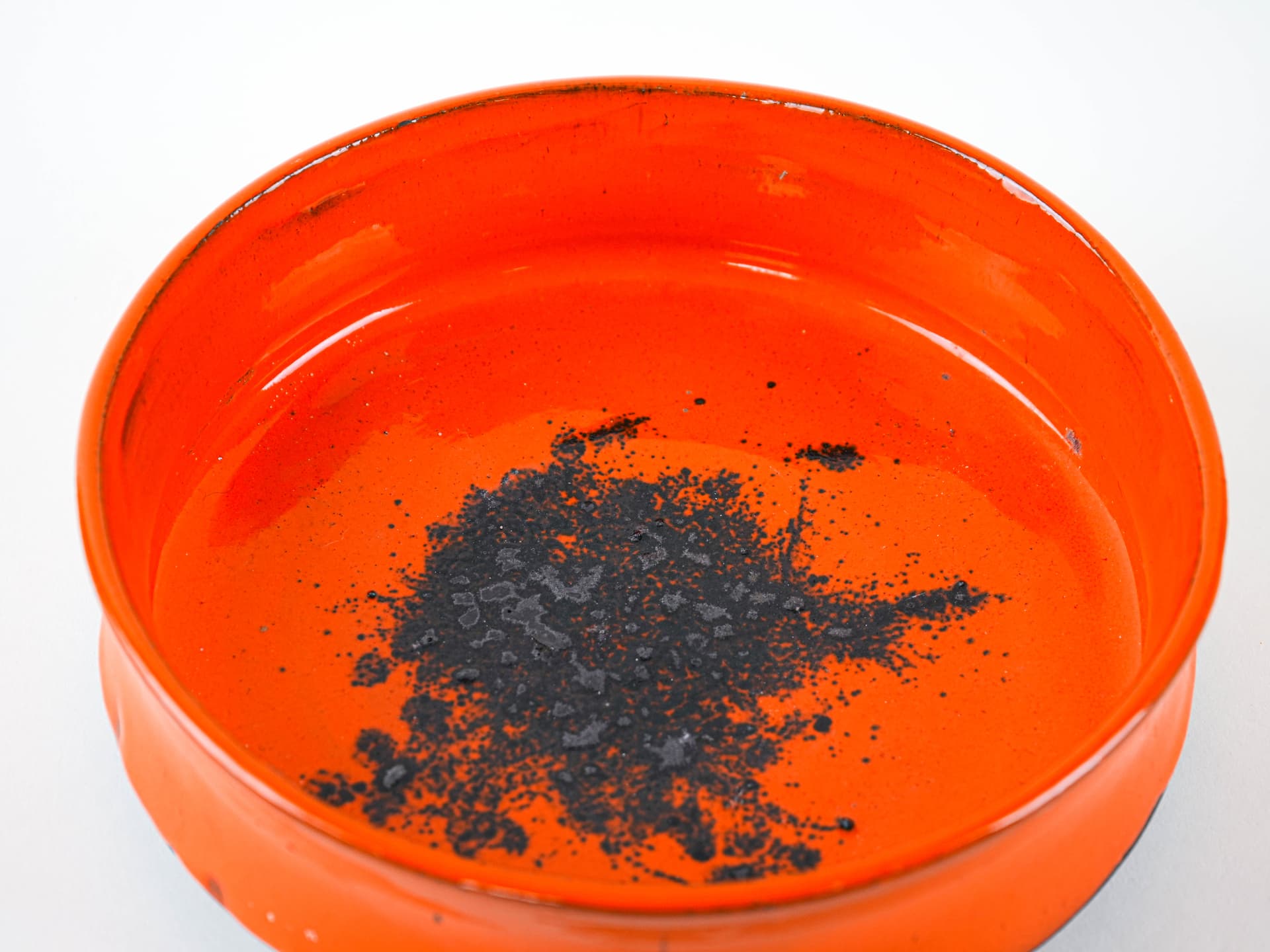 Bowl, orange, ceramics, Denmark, 1960s. - 348924