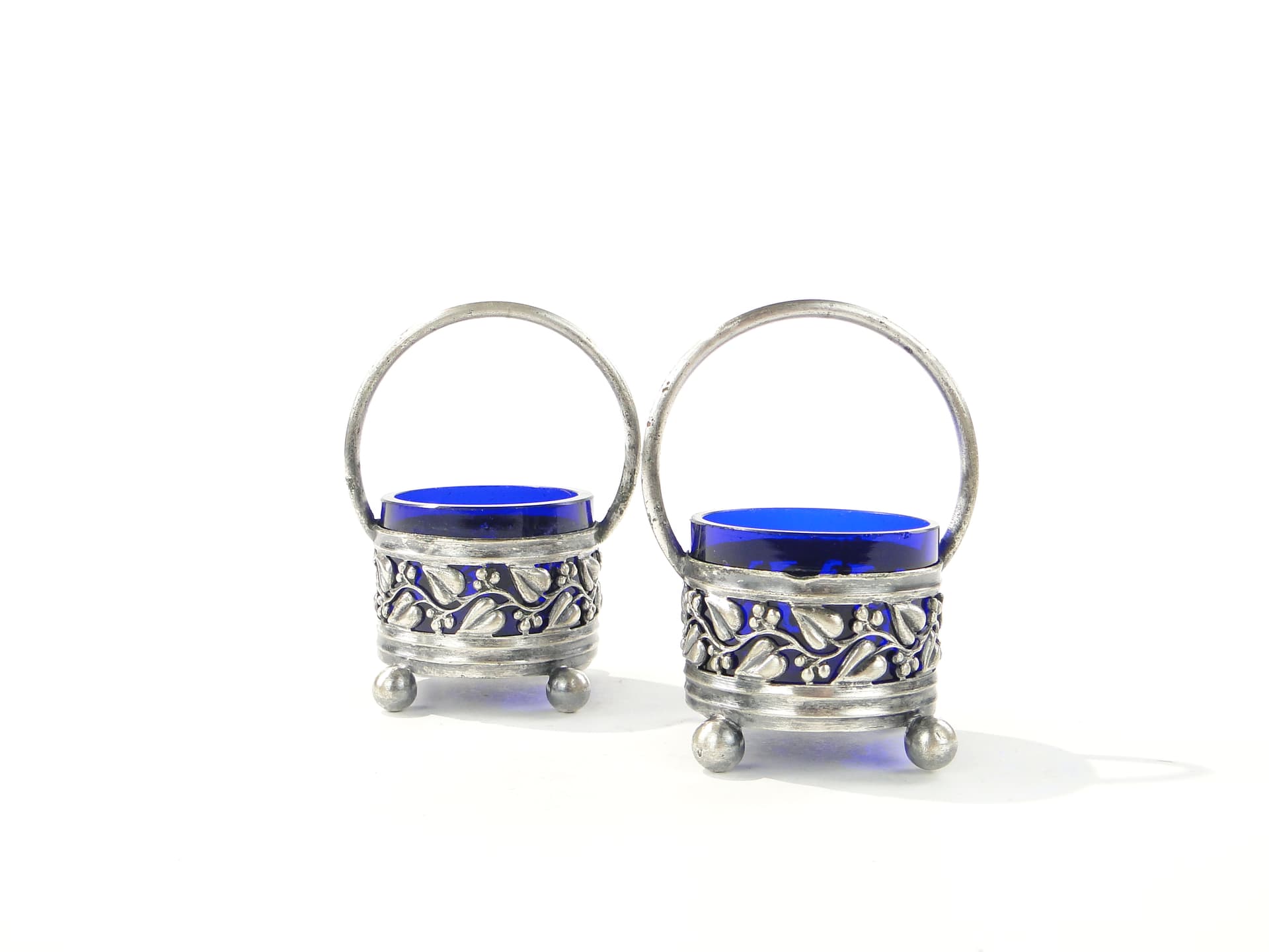 Pair of salt cellars, silver alpaca, cobalt glass, Hohmann & Katz (HOKA), Germany, 1930s. - 349100