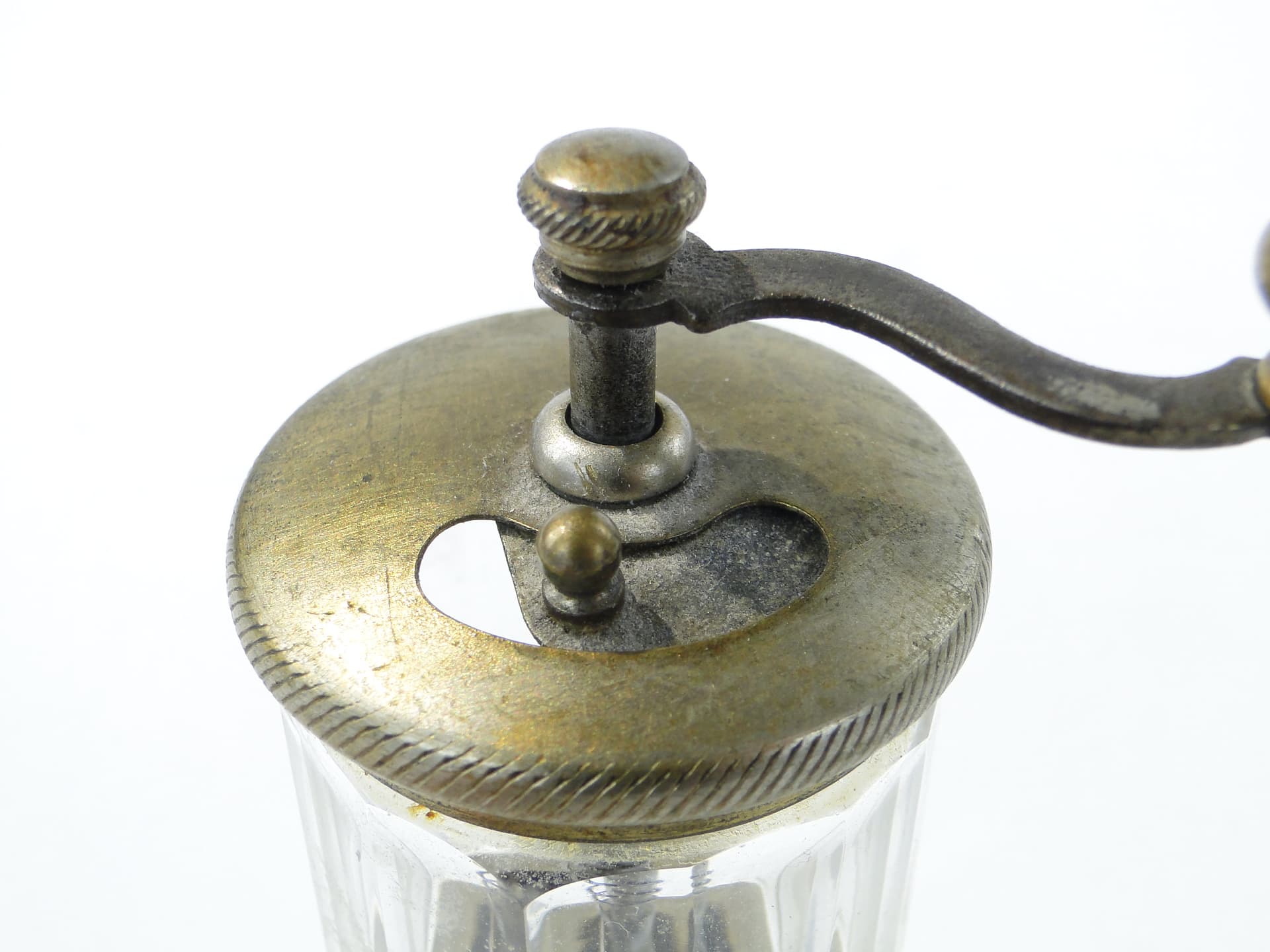 Miniature Spice Grinder, transparent crystal, gold brass, turn of the 19th and 20th century - 349231
