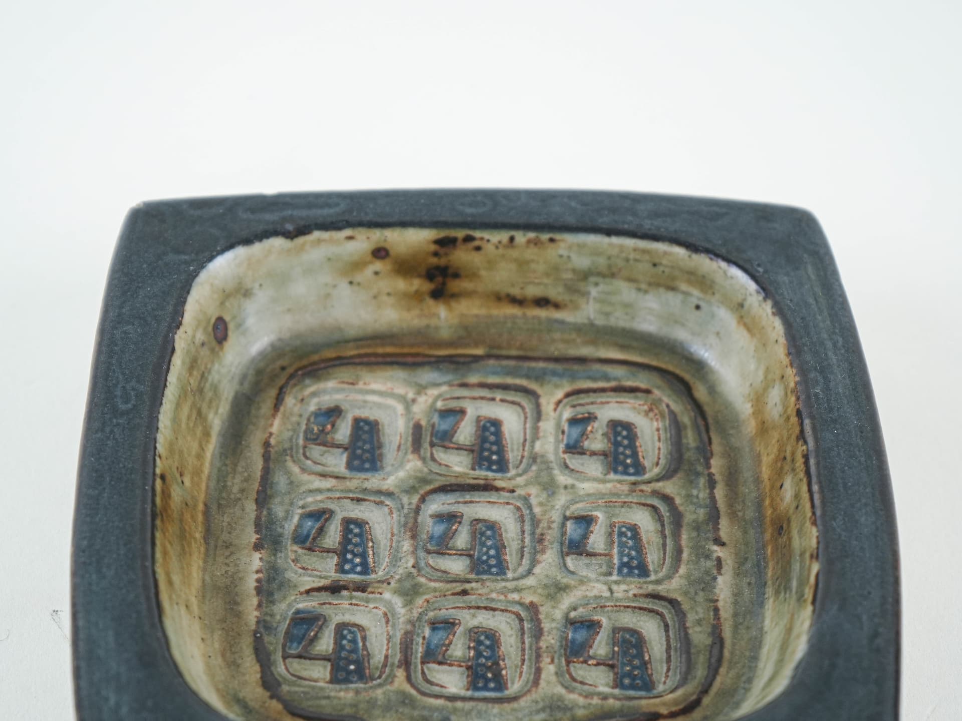Ceramic bowl, olive green, ceramics, Royal Copenhagen, Denmark, 1960s. - 349272