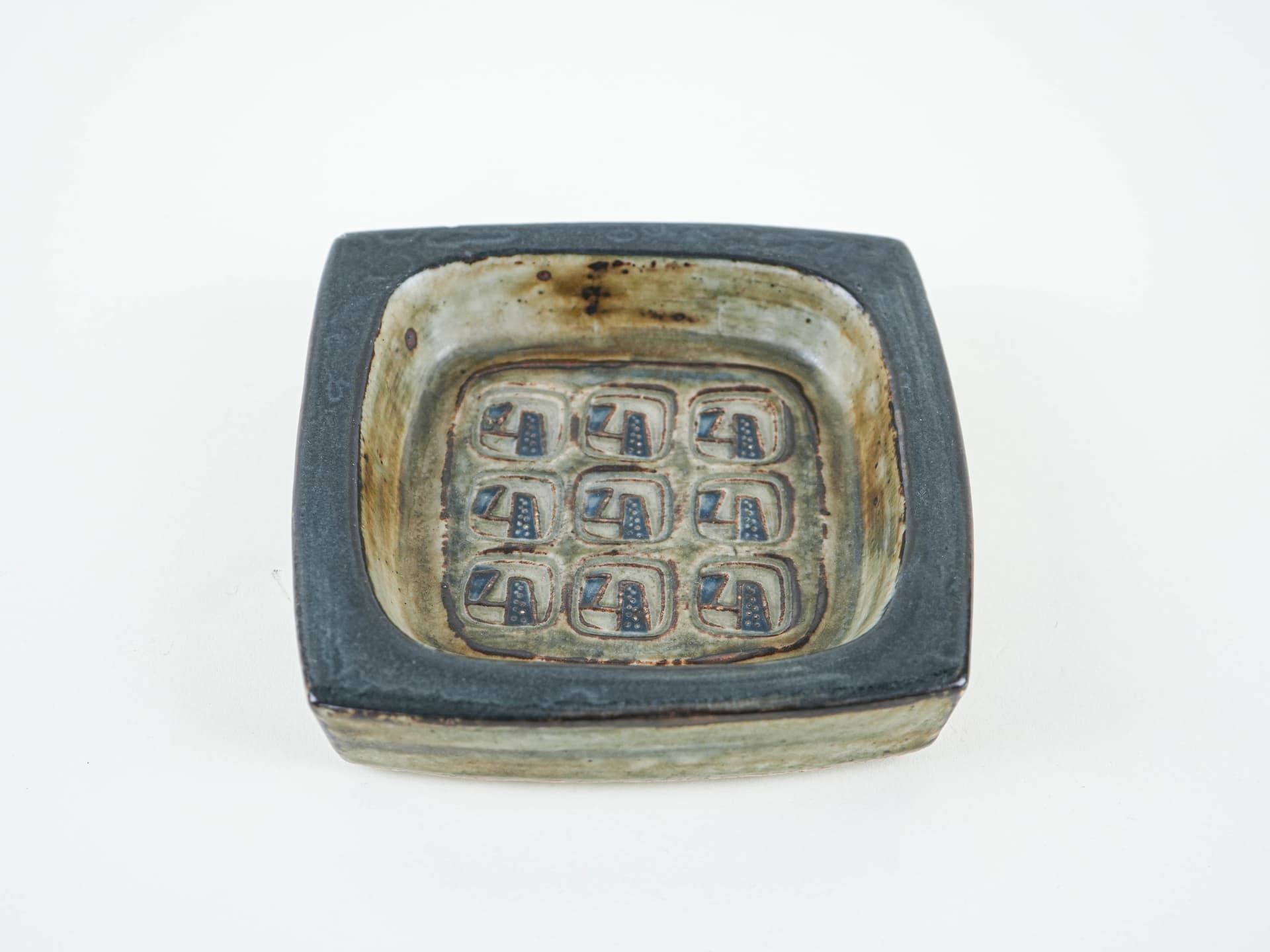 Ceramic bowl, olive green, ceramics, Royal Copenhagen, Denmark, 1960s. - 349274