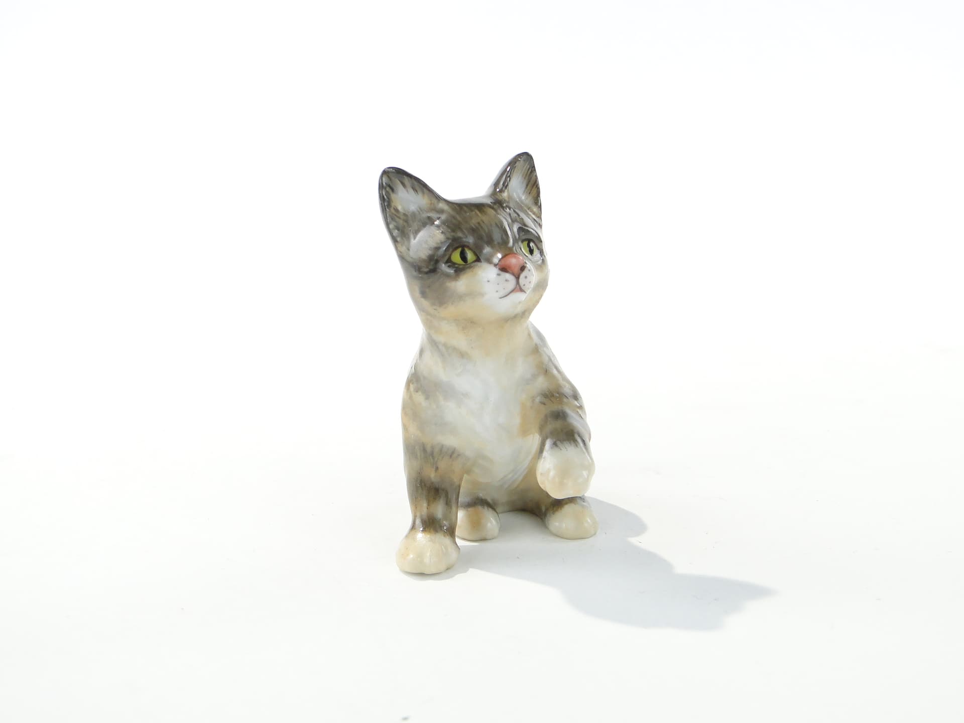 Cabinet sculpture Cat, white porcelain, by H. Weidinger, Augarten, Austria, 1920s - 349314