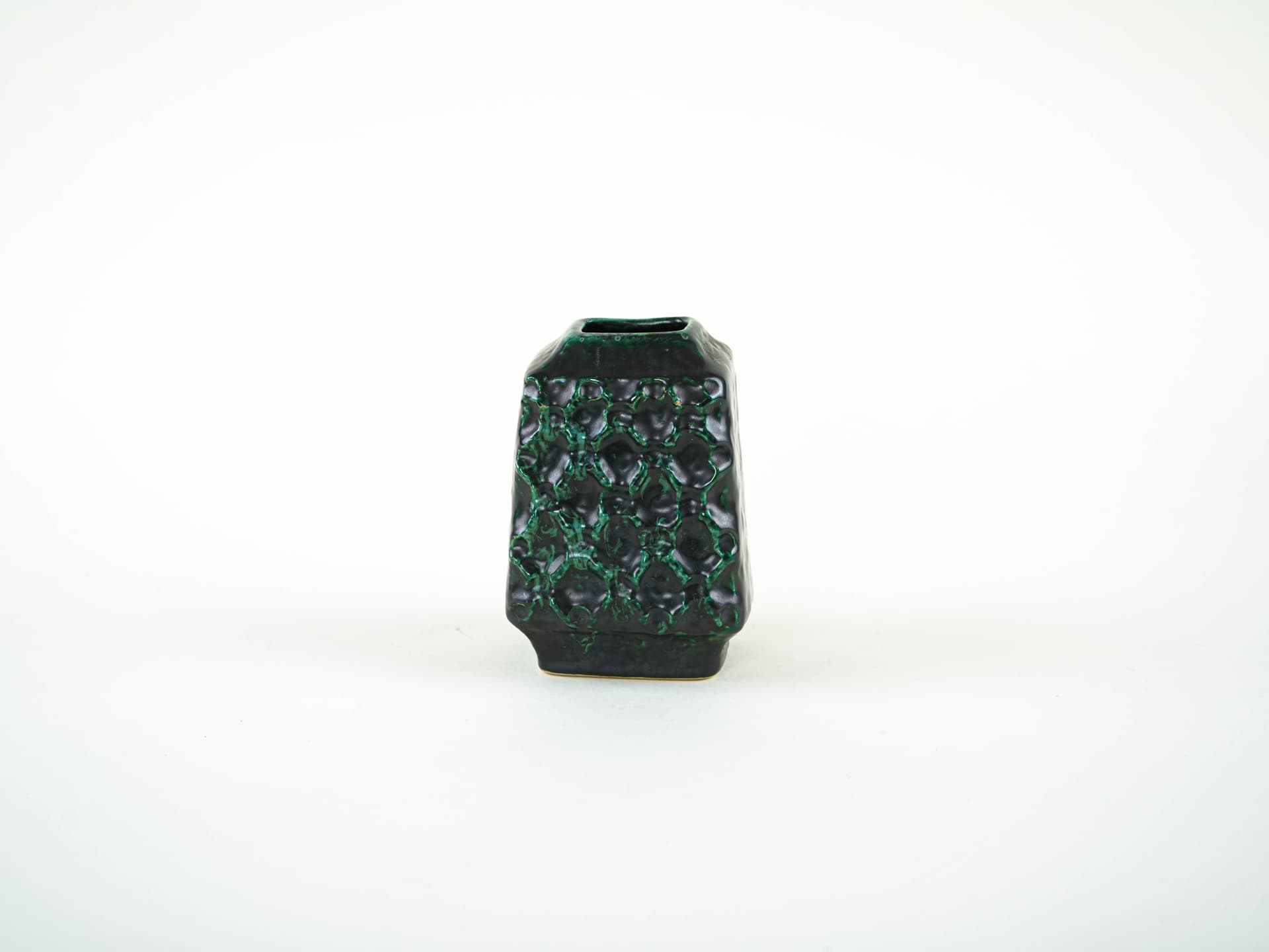 Vase, black green, ceramics, Germany, 1970s. - 349338