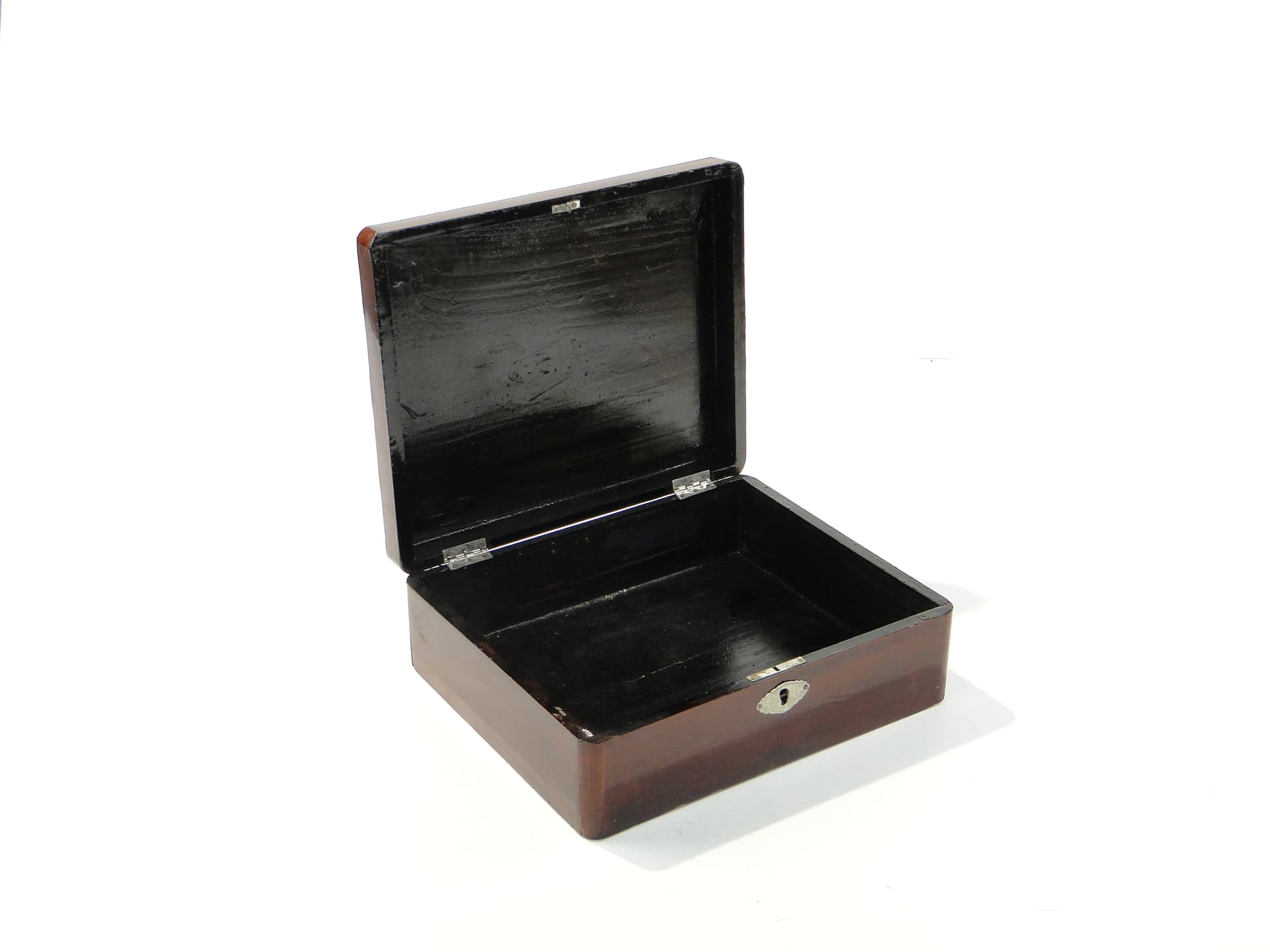Lacquer box Meiji, brown red black gold green, wood lacquer gilt, Japan, early 20th century - 349398