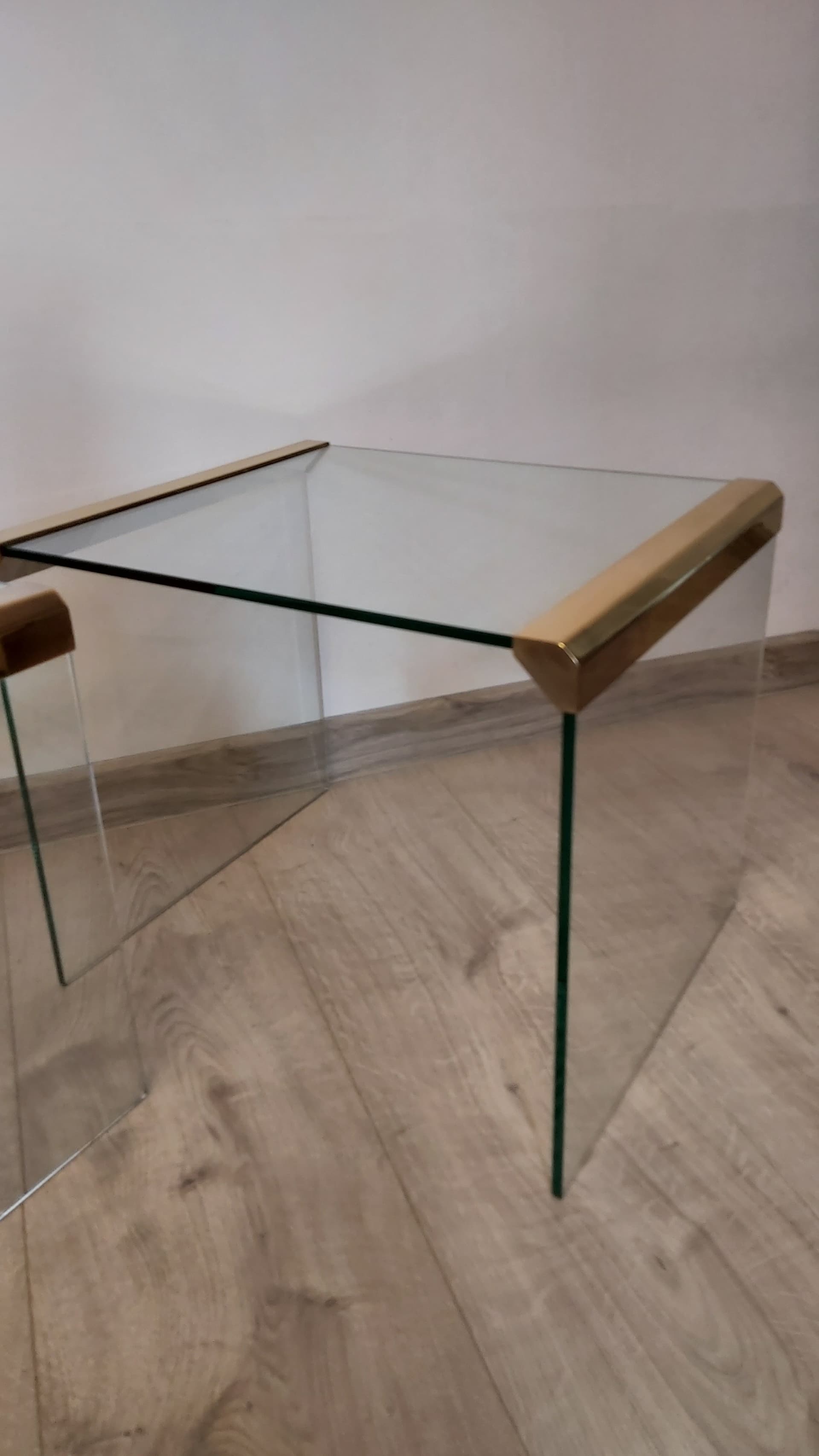 Pair of side tables, transparent greenish glass, gold brass, Italy, 1970s. - 349410