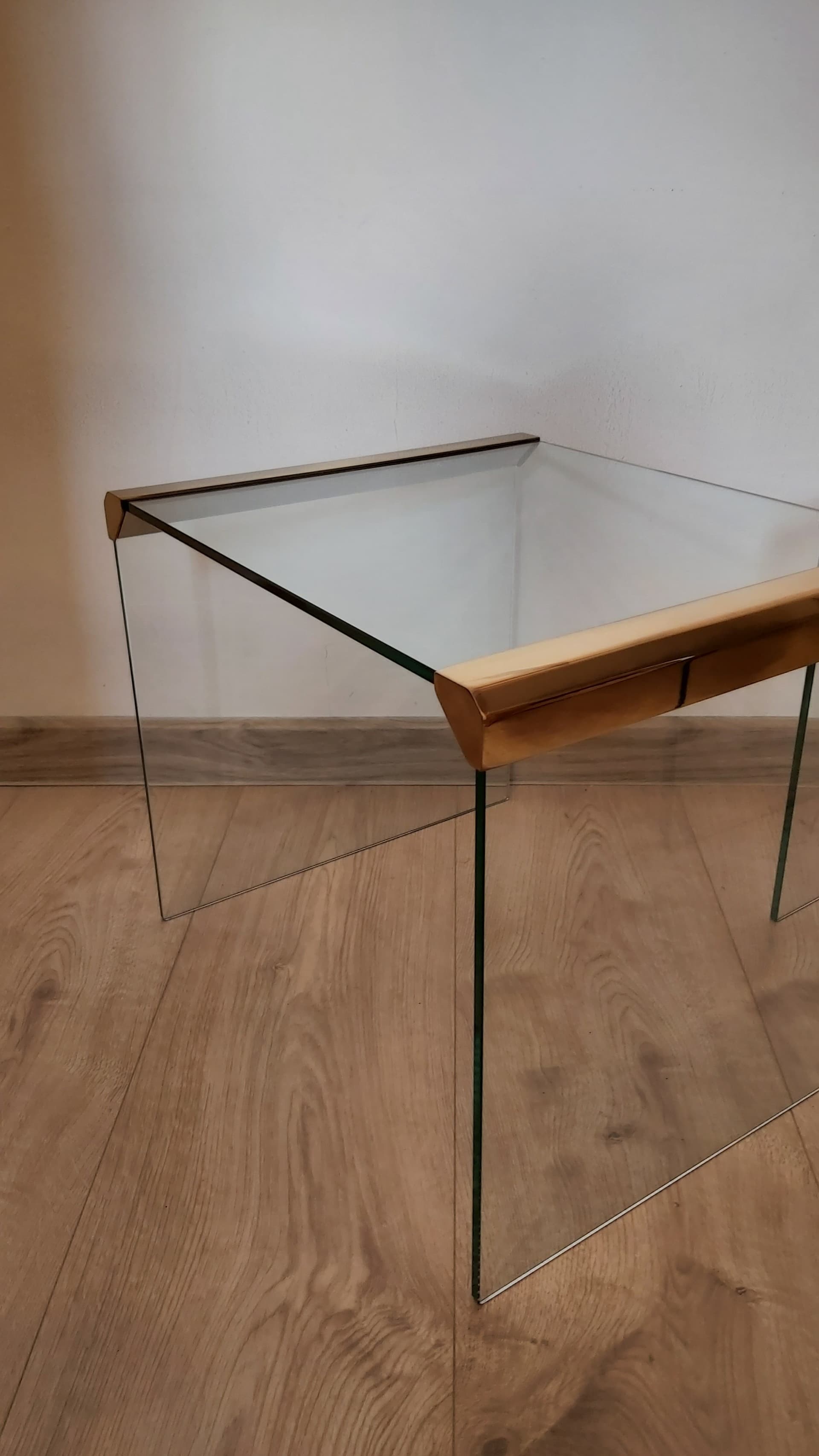 Pair of side tables, transparent greenish glass, gold brass, Italy, 1970s. - 349413