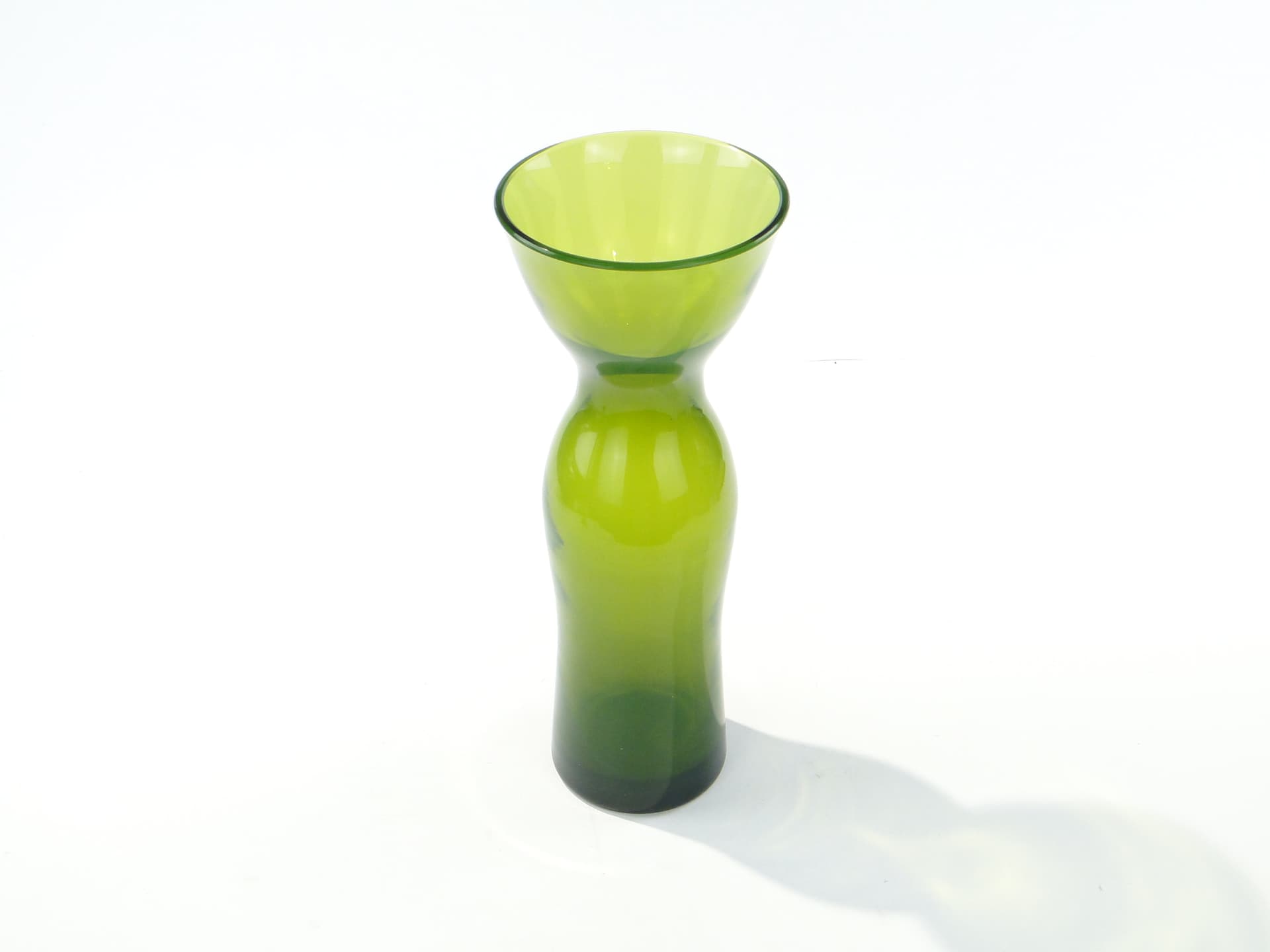 Vase Kardynał, green, soda-lime glass, by Z. Horbowy, Poland, 1970s - 349422