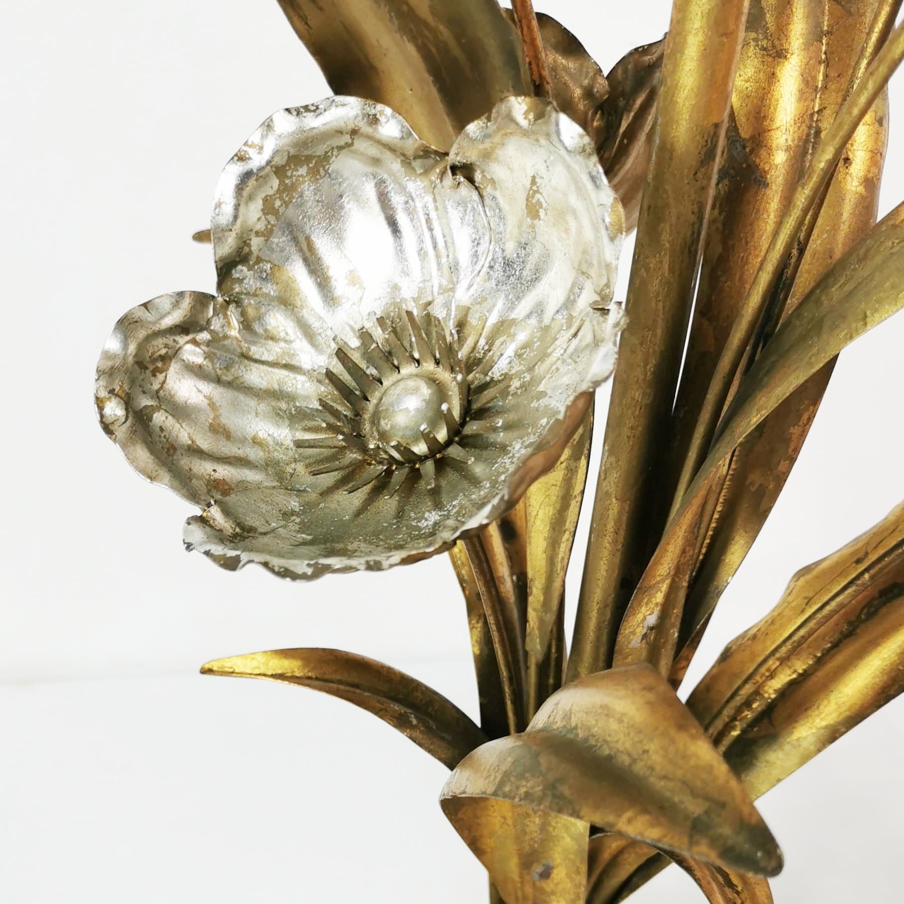 Pair of table lamps Regency Hollywood, gold silver metal, frosted glass, by H. Kögl, Germany, 1970s. - 349729