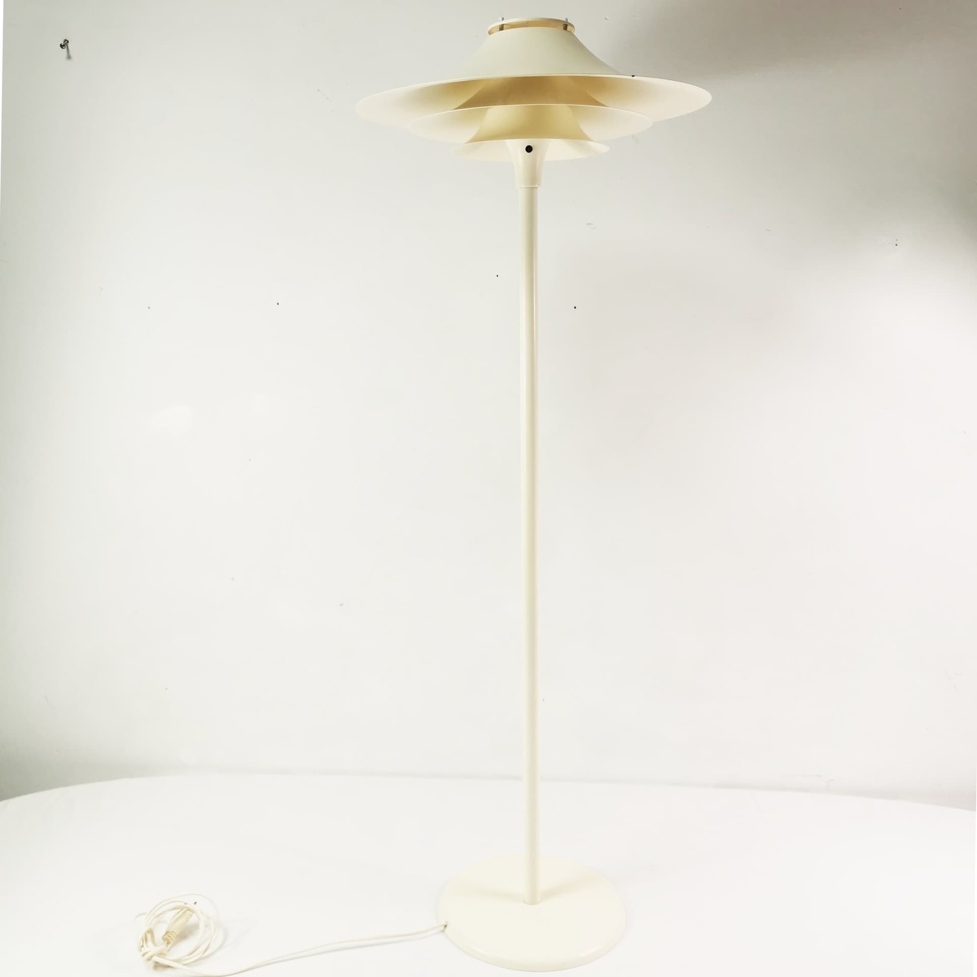 Floor lamp, white metal, Lyfa, Denmark, 1970s. - 349780