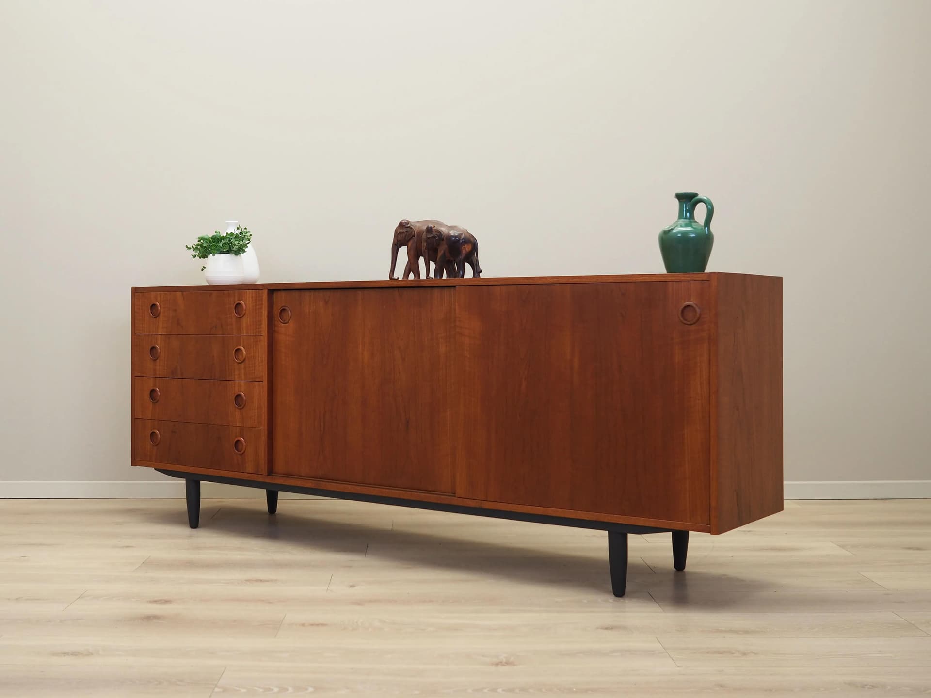 Sideboard, tek brązowy, drewno czarne, Dania, lata 70. - 26097