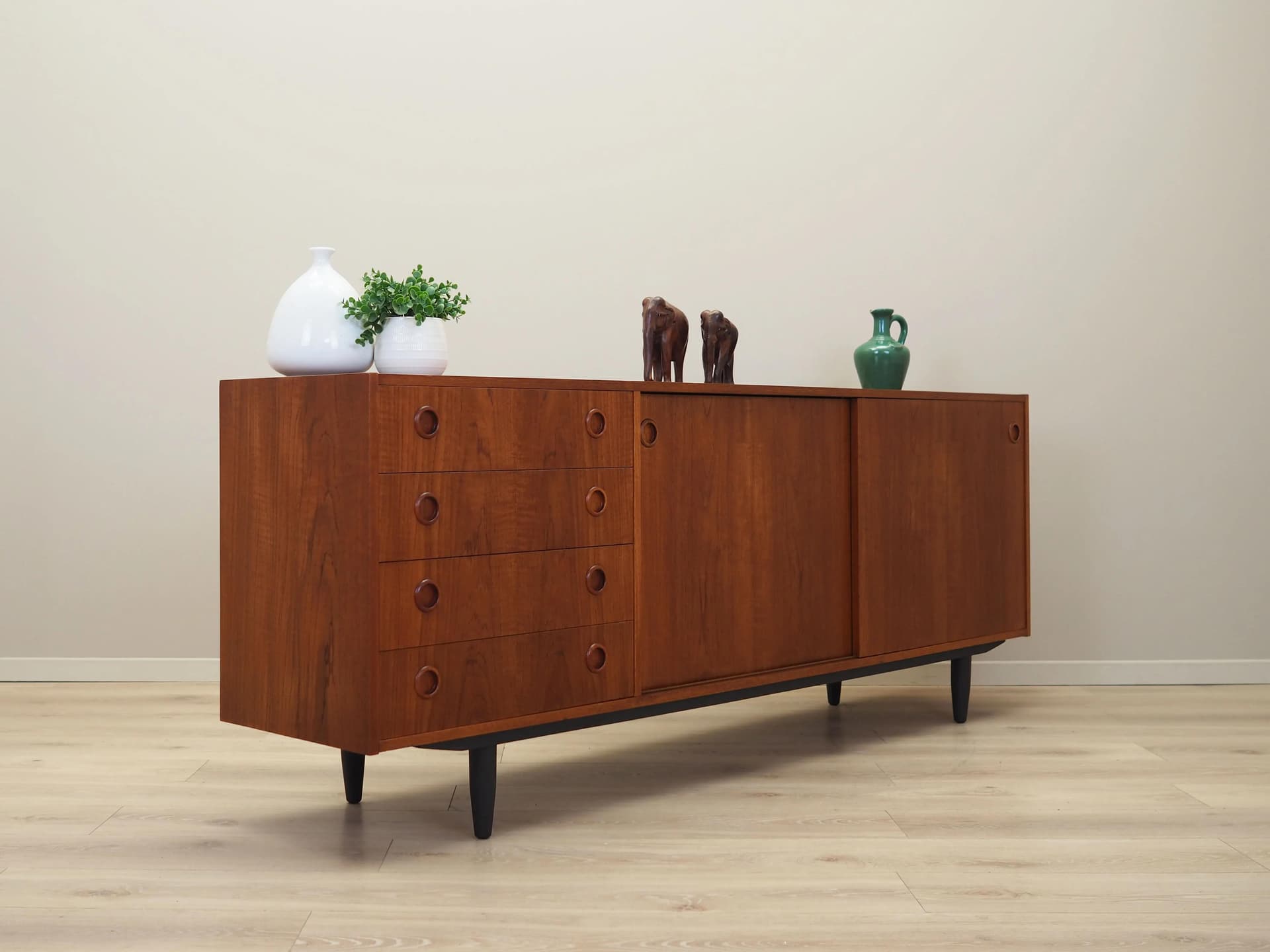 Sideboard, tek brązowy, drewno czarne, Dania, lata 70. - 26099