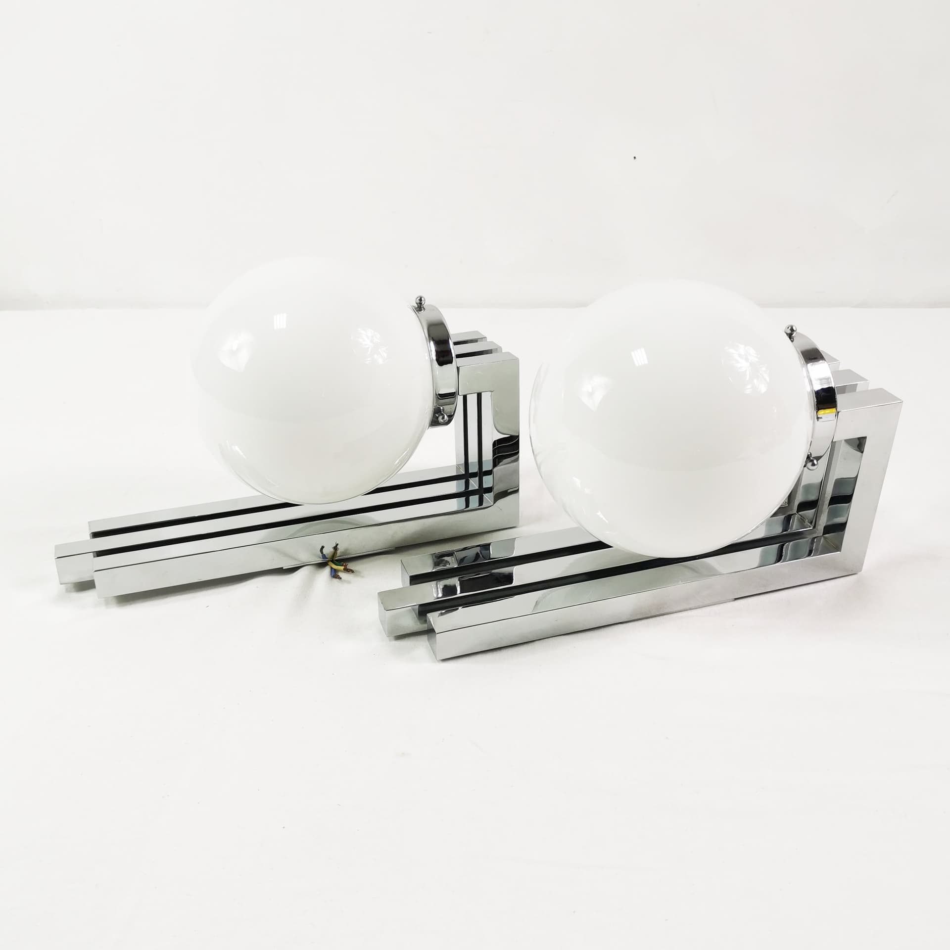Pair of wall sconces Bauhaus-Modern, silver chrome, white glass, by T. Wien, Austria, 1970s. - 349801