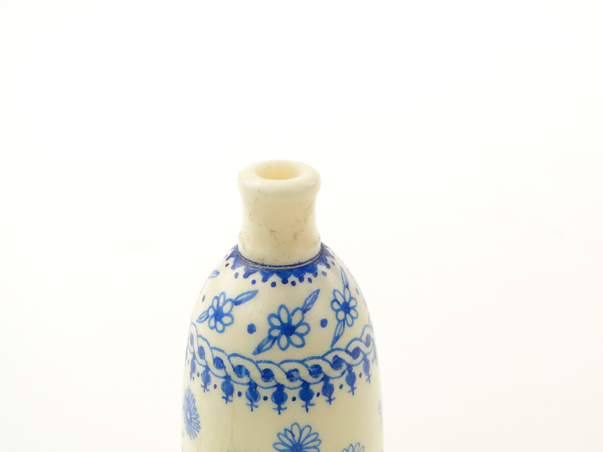 Attar Perfume Bottle, beige, bone, Persia or India, early 20th century - 350000
