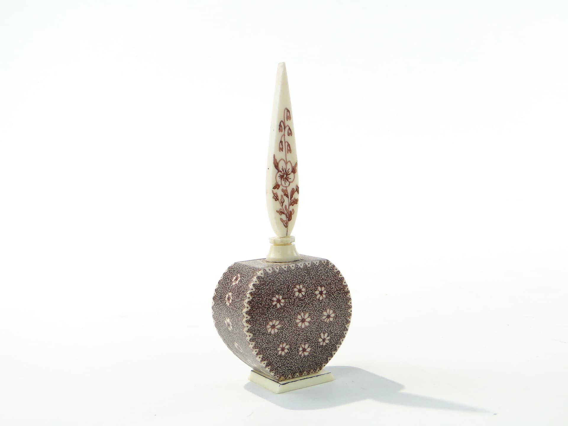 Attar Perfume Bottle, beige bone mosaic, brown henna, Persia/India, early 20th c. - 350004