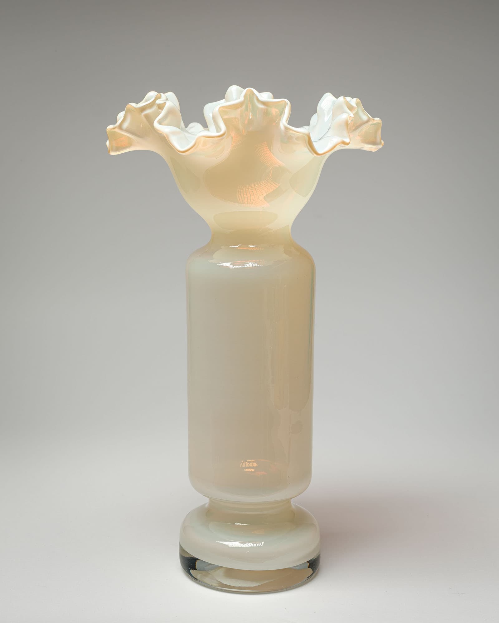 Vase with Frilled Rim, milky white glass, by L. Fiedorowicz, Ząbkowice, Poland, 1980s. - 350033