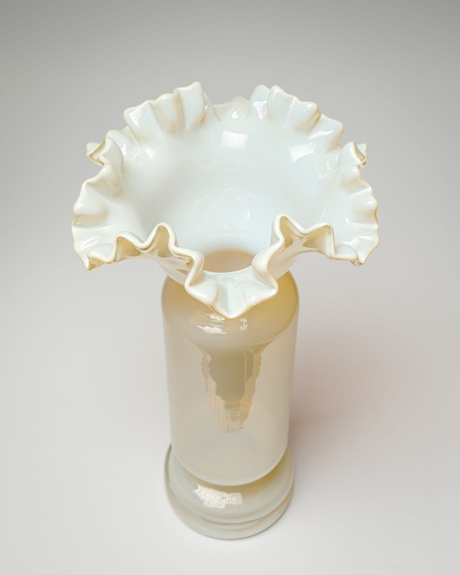Vase with Frilled Rim, milky white glass, by L. Fiedorowicz, Ząbkowice, Poland, 1980s. - 350035