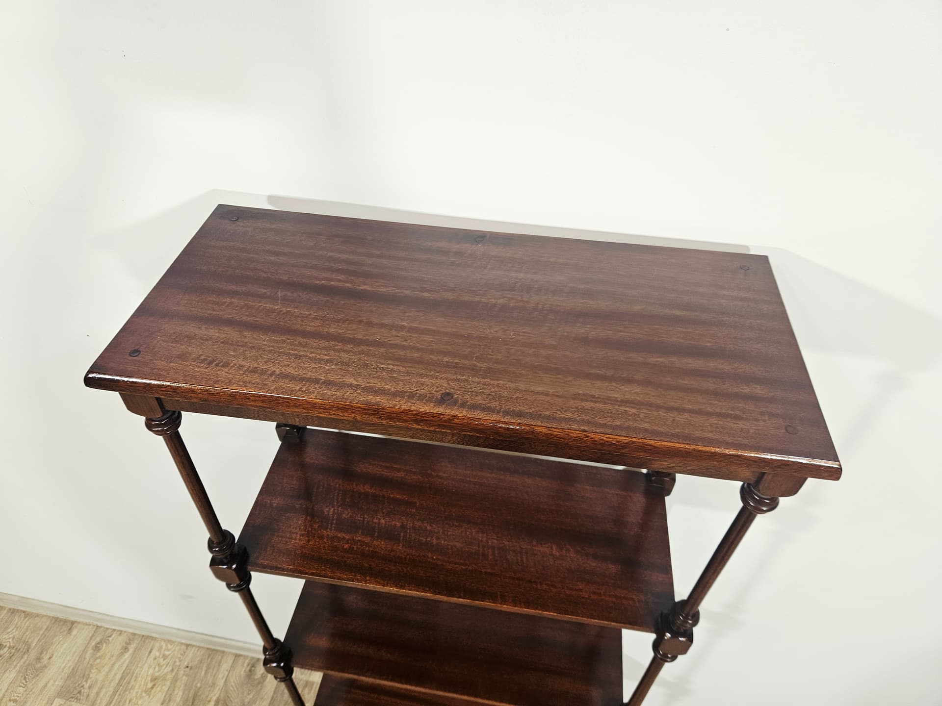 Classic étagère, England 1960s, mahogany brown or walnut brown - 350099