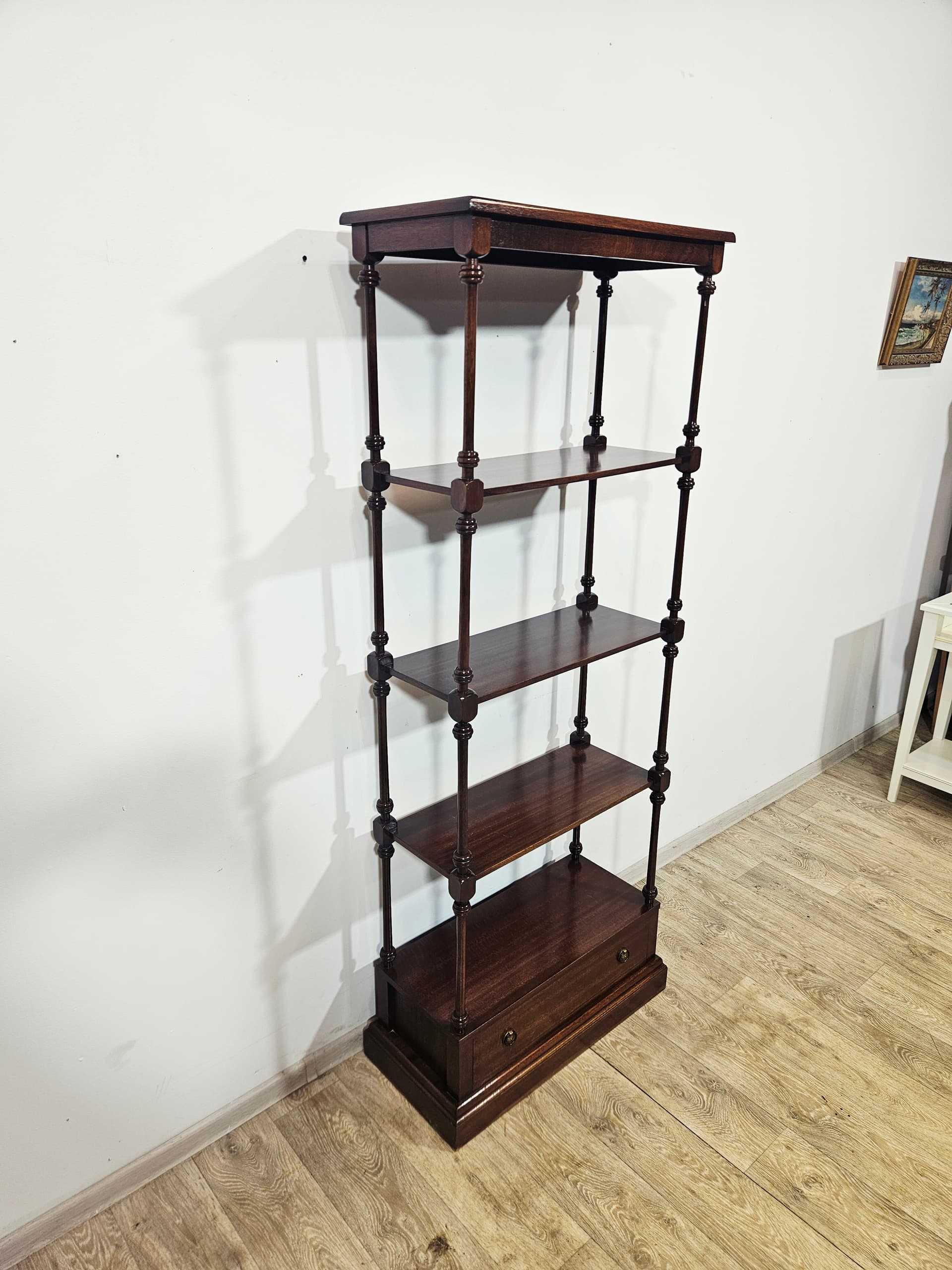 Classic étagère, England 1960s, mahogany brown or walnut brown - 350108