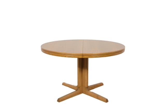 Round Extendable Table, brown oak, Farstrup Møbler, Denmark, 1970s. - DIMENSION