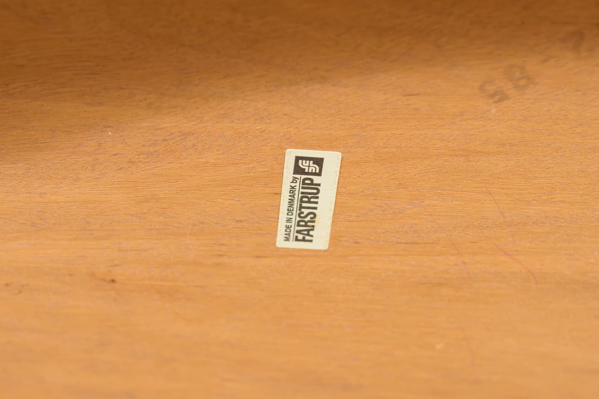 Round Extendable Table, brown oak, Farstrup Møbler, Denmark, 1970s. - 350205